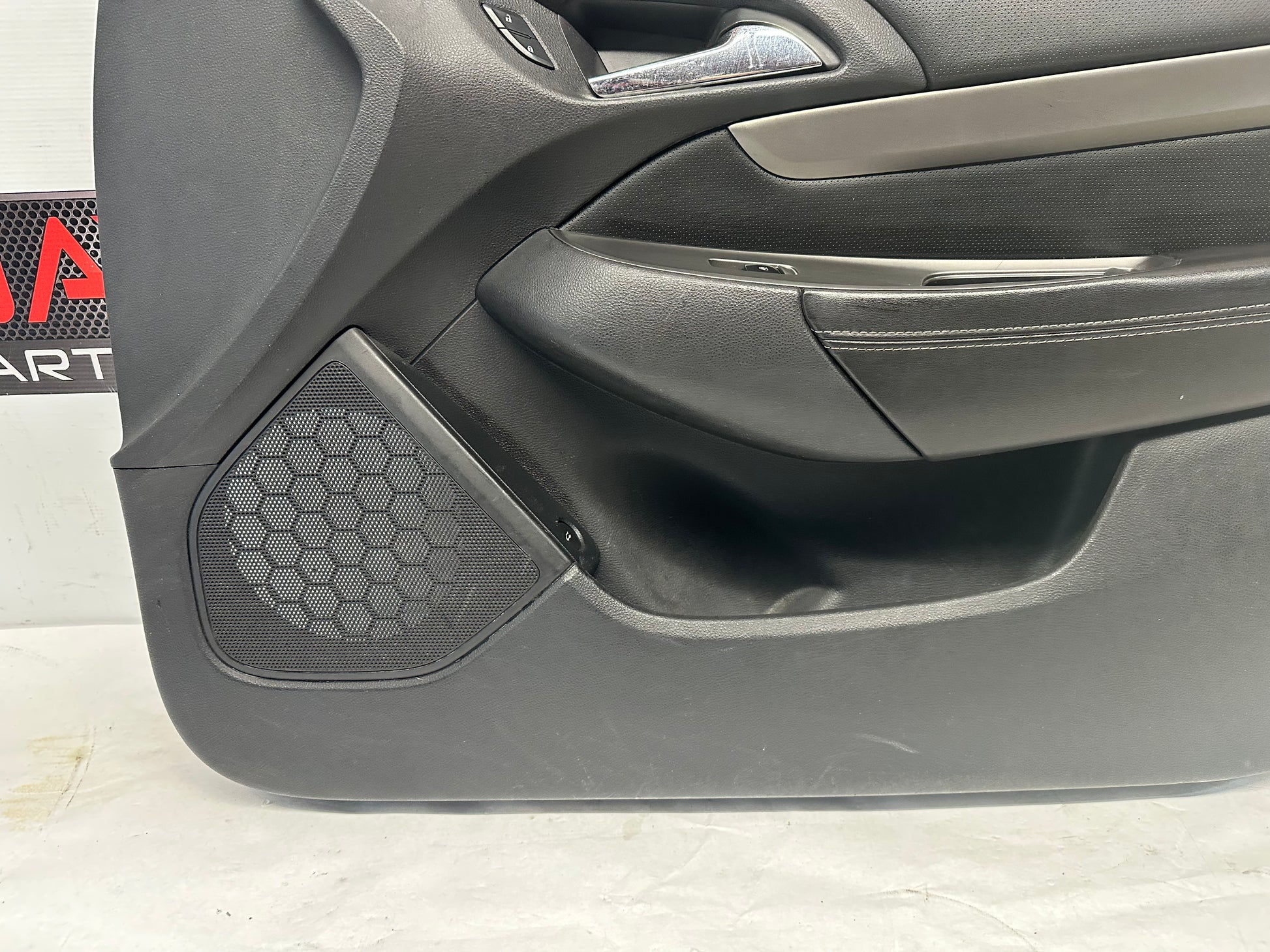2014 Chevy Caprice PPV RH Passenger Front Interior Door Panel OEM - Day's Parts Yard