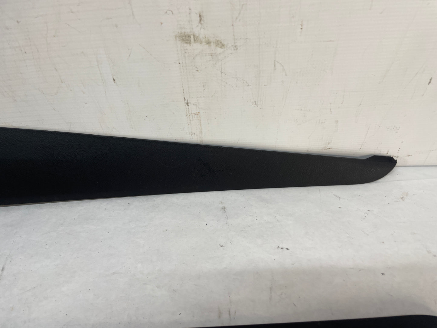 2009 Pontiac G8 Base RH & LH Center Console Side Trim Panels OEM - Day's Parts Yard