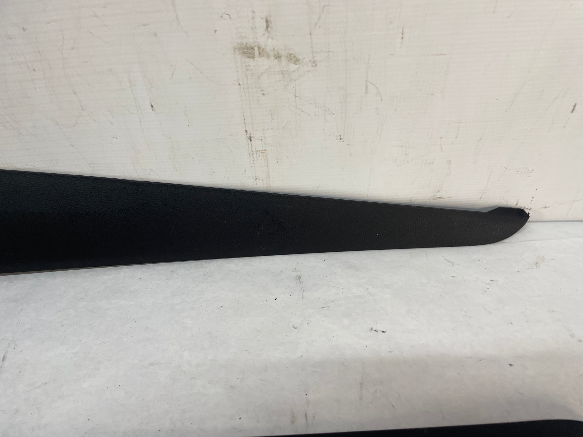 2009 Pontiac G8 Base RH & LH Center Console Side Trim Panels OEM - Day's Parts Yard