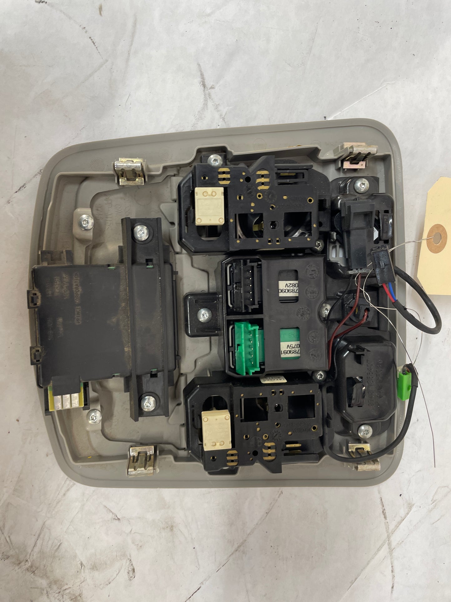 2010 Cadillac CTS-V Sedan Over Head Overhead Roof Console Dome Light OEM