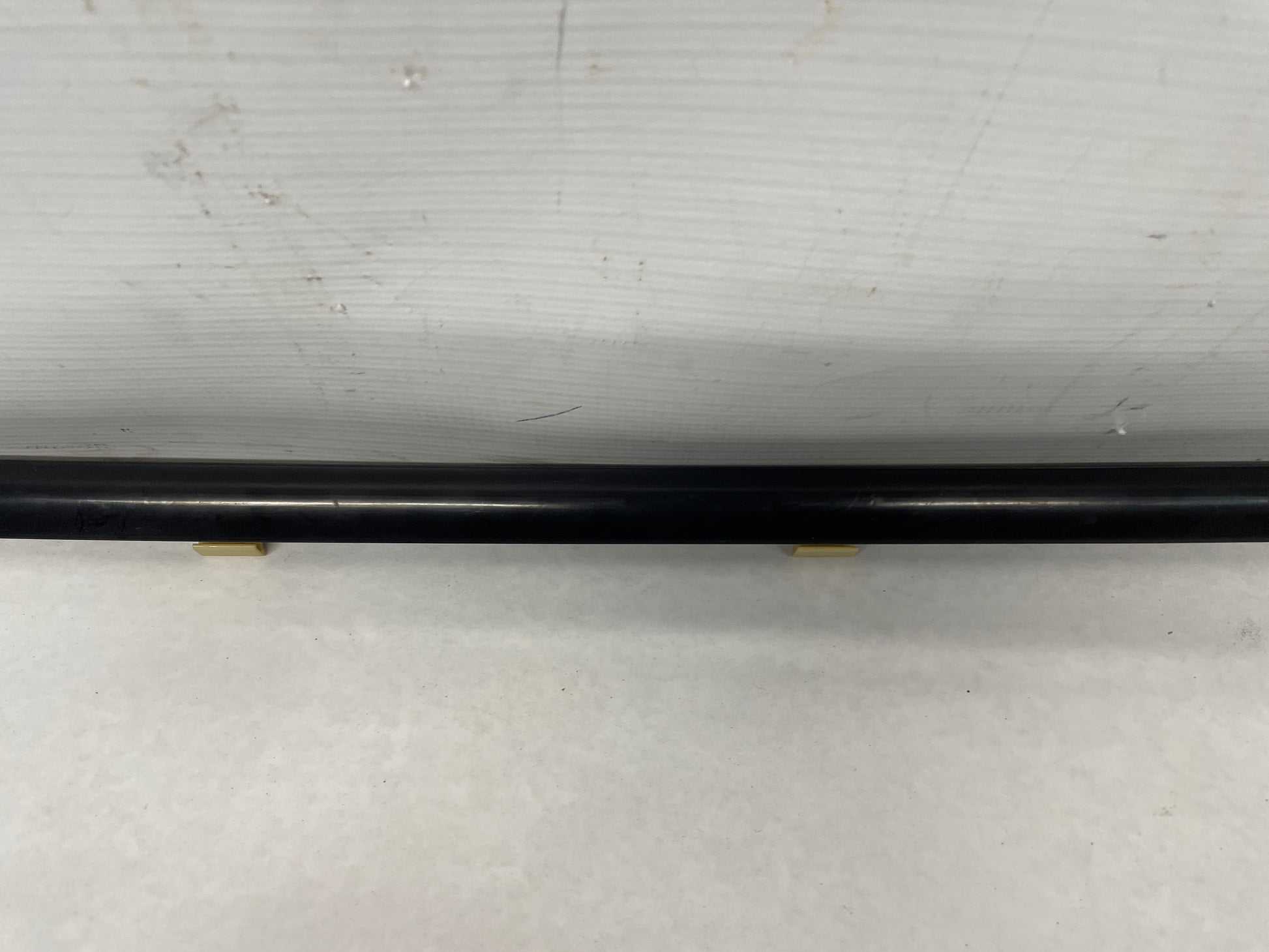 2004 Pontiac GTO LH Driver Door Window Belt Molding Weather Strip Trim OEM - Day's Parts Yard