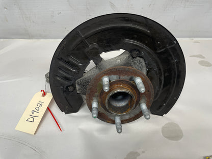 2023 Chevy Camaro SS RH Passenger Front Spindle Knuckle Hub OEM