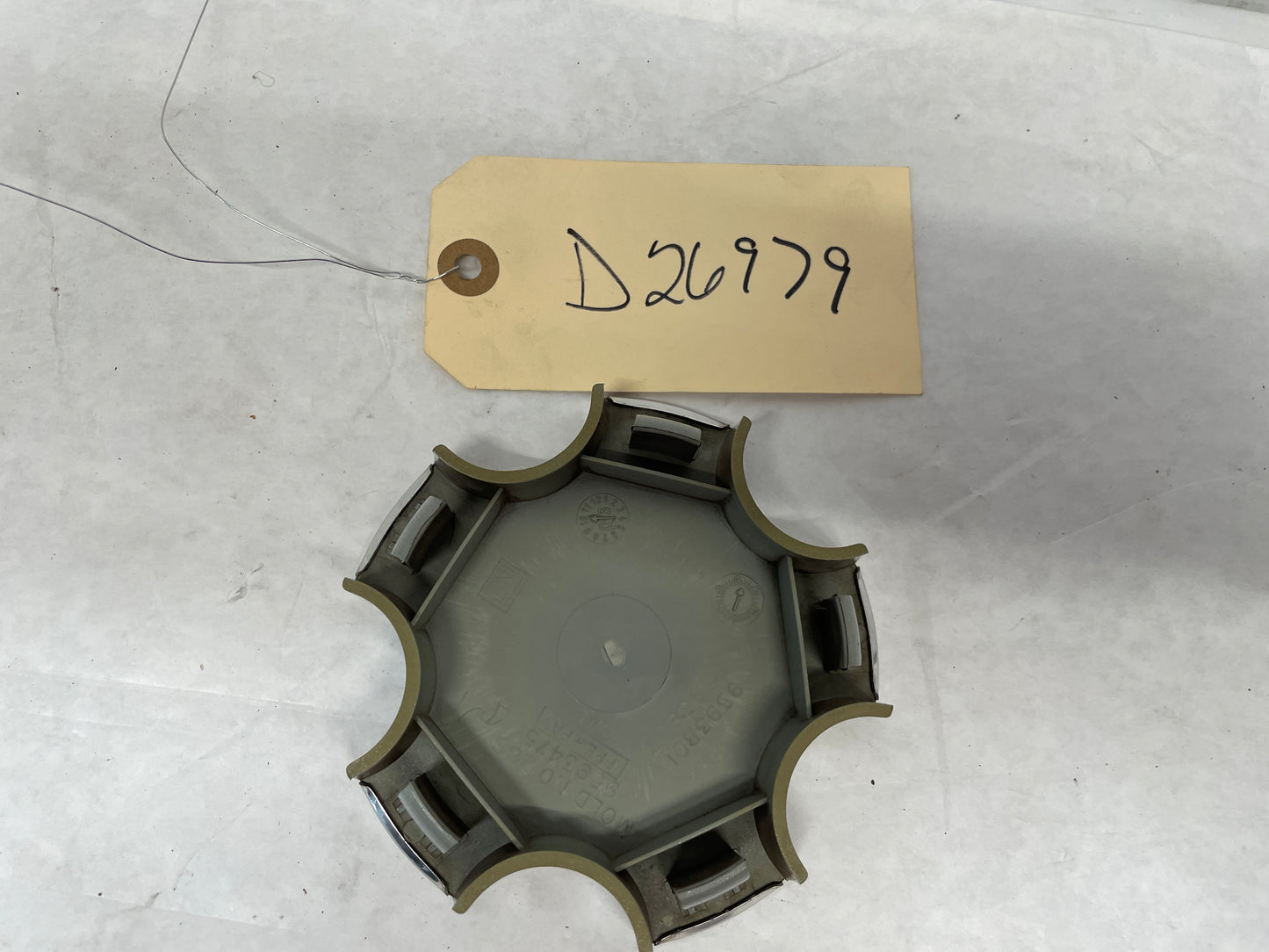 2004 Chevy C5 Corvette Wheel Center Cap OEM - Day's Parts Yard