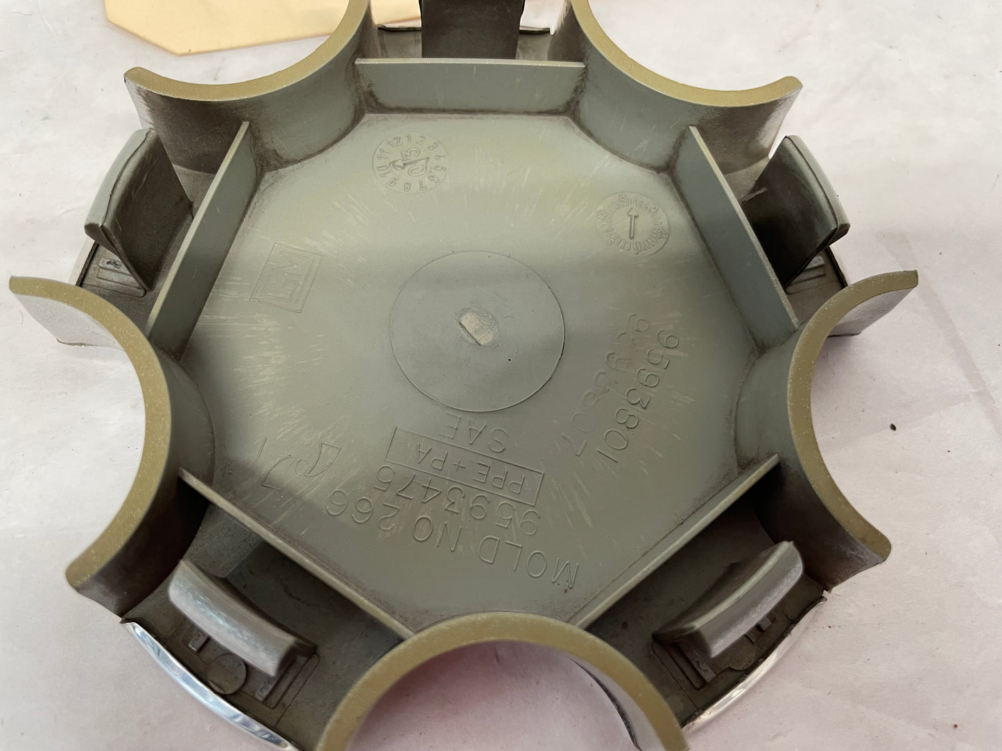 2004 Chevy C5 Corvette Wheel Center Cap OEM - Day's Parts Yard