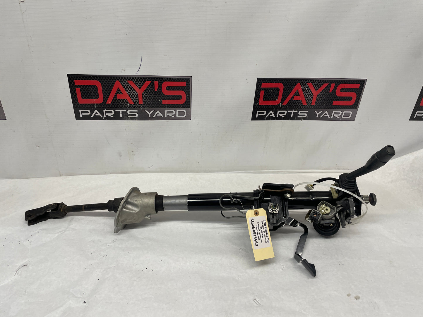 2006 Pontiac GTO Steering Column w/ Key OEM - Day's Parts Yard