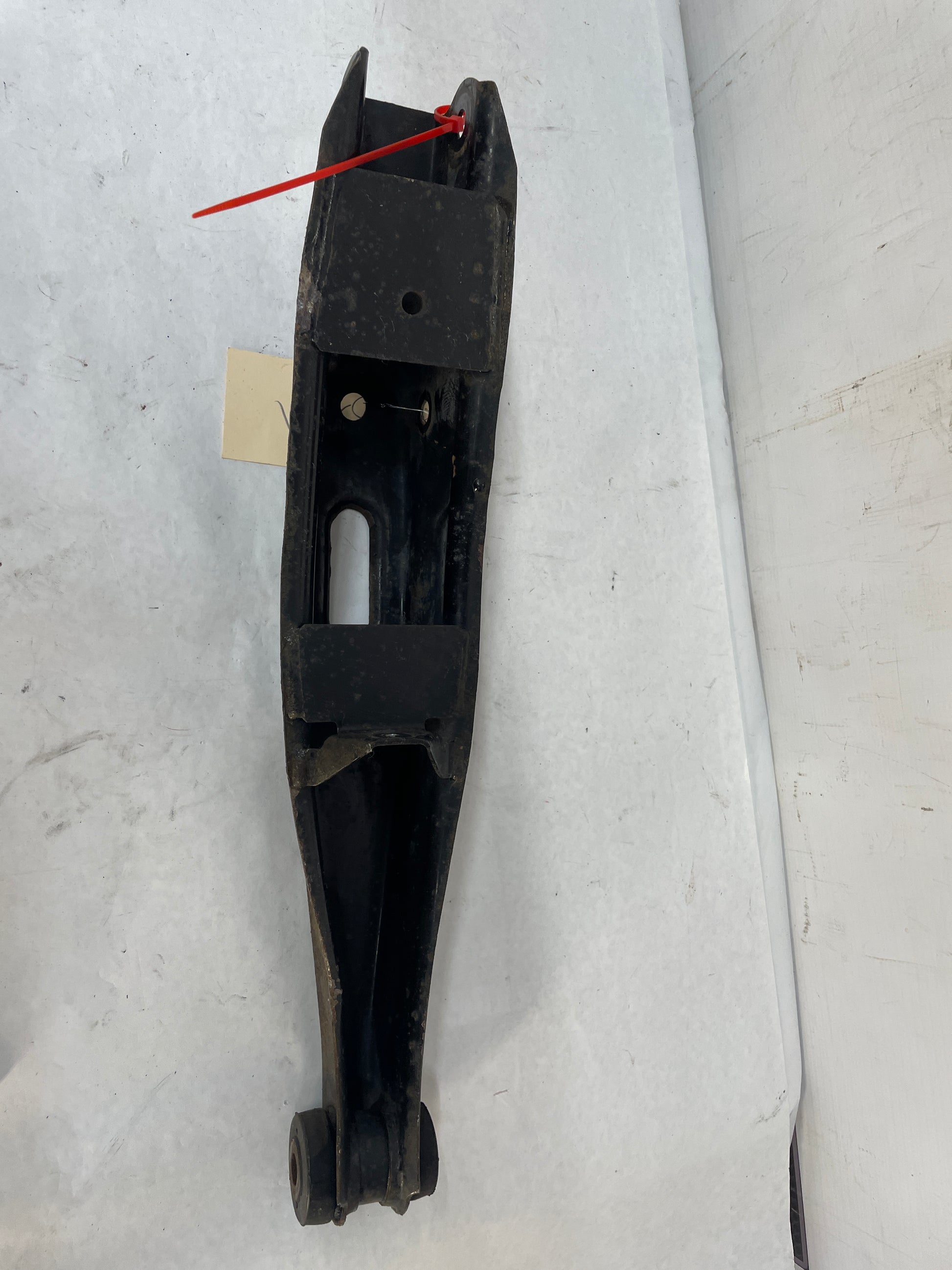 2009 Pontiac G8 GT RH Passenger Rear Lower Control Arm OEM - Day's Parts Yard