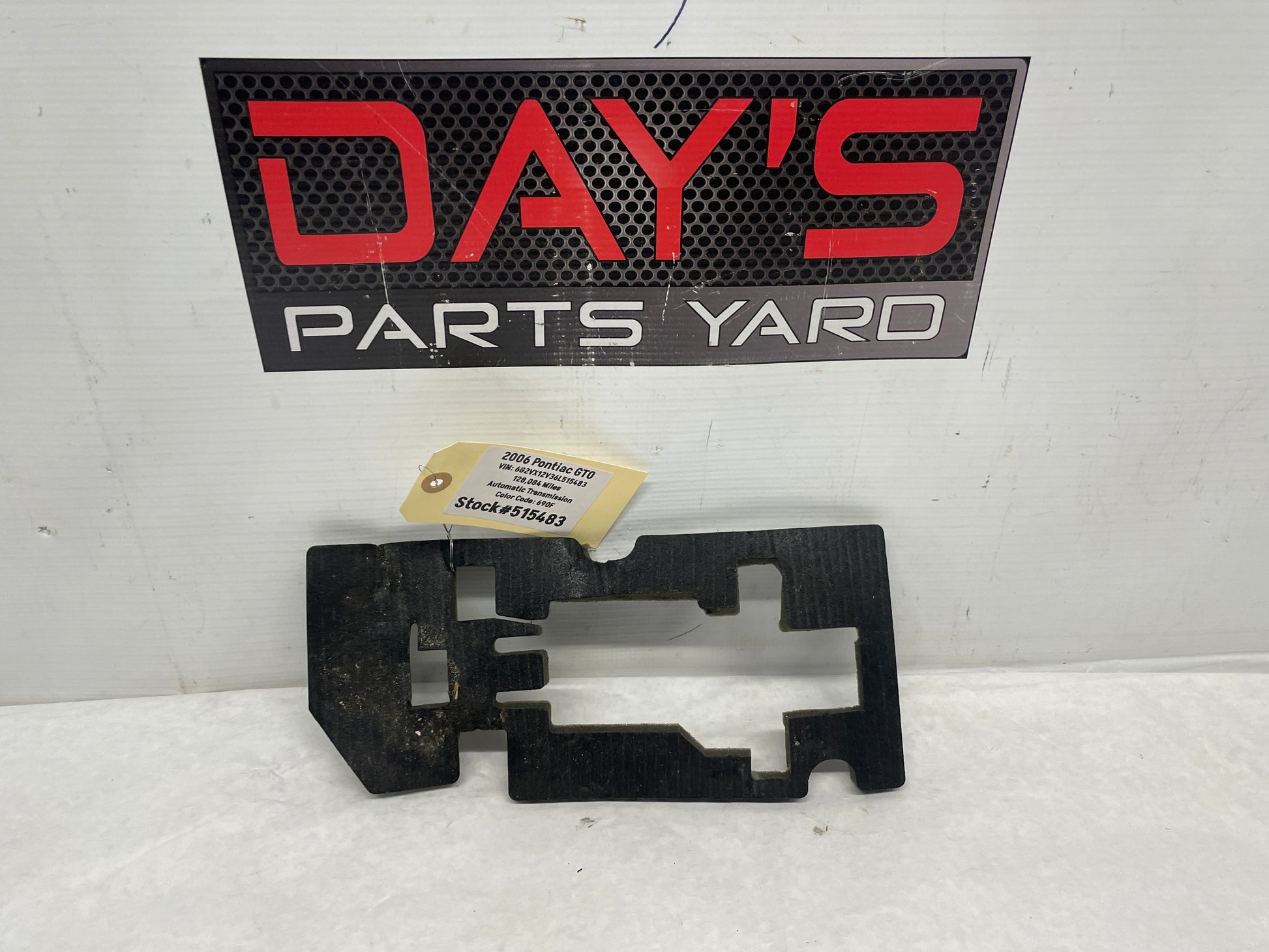 2006 Pontiac GTO Shifter Insolation OEM - Day's Parts Yard