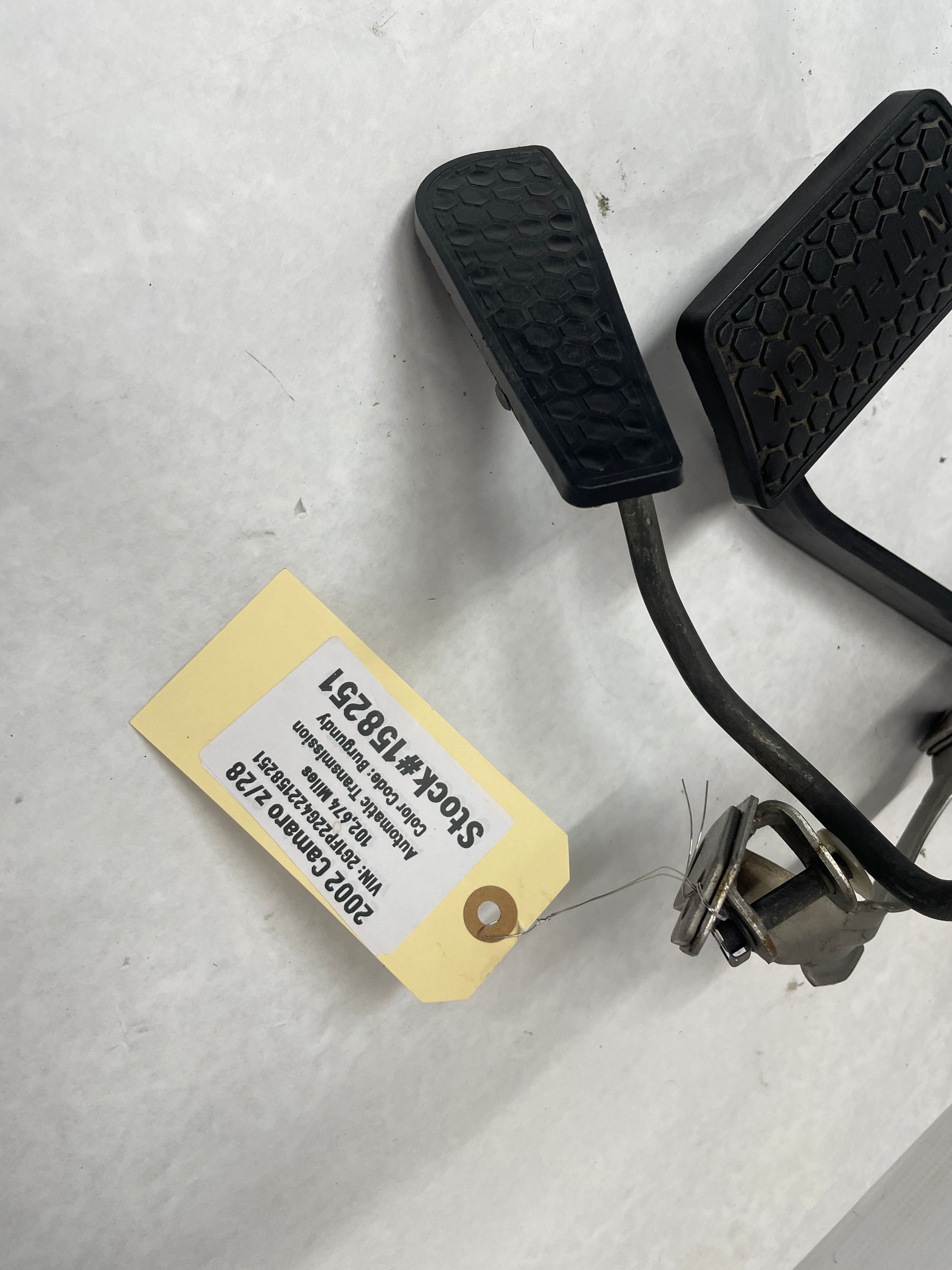 2002 Chevy Camaro Z28 Brake and  Accelerator Pedal Assembly OEM - Day's Parts Yard