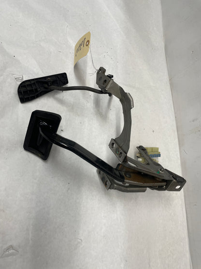 2002 Chevy Camaro Z28 Brake and  Accelerator Pedal Assembly OEM - Day's Parts Yard