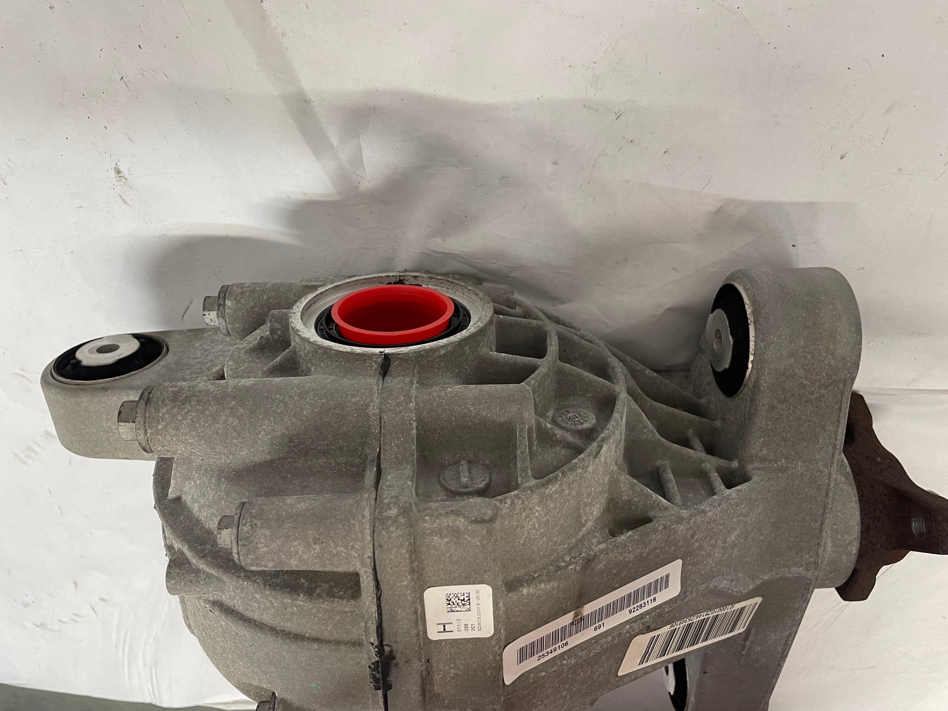 2016 Chevy SS Sedan Rear End Axle Carrier Rearend Diff Differential 3.27 LSD OEM - Day's Parts Yard