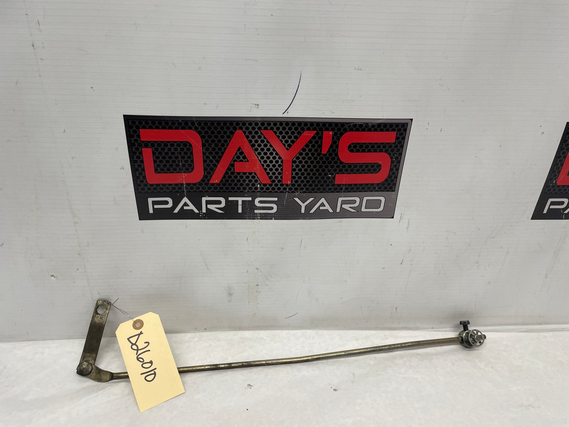 2002 Chevy Camaro Z28 Automatic Transmission Shifter Linkage Rod OEM - Day's Parts Yard