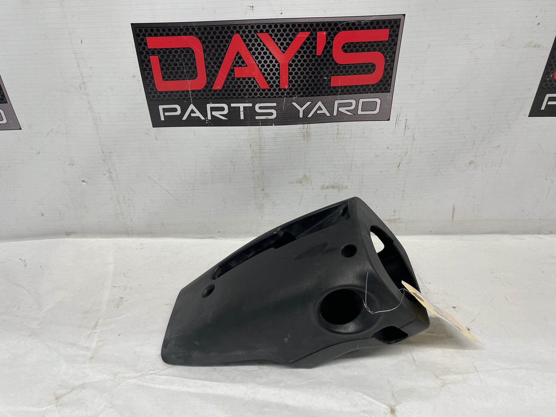 2008 Pontiac G8 GT Steering Column Calm Shell Shroud Cover Trim OEM - Day's Parts Yard