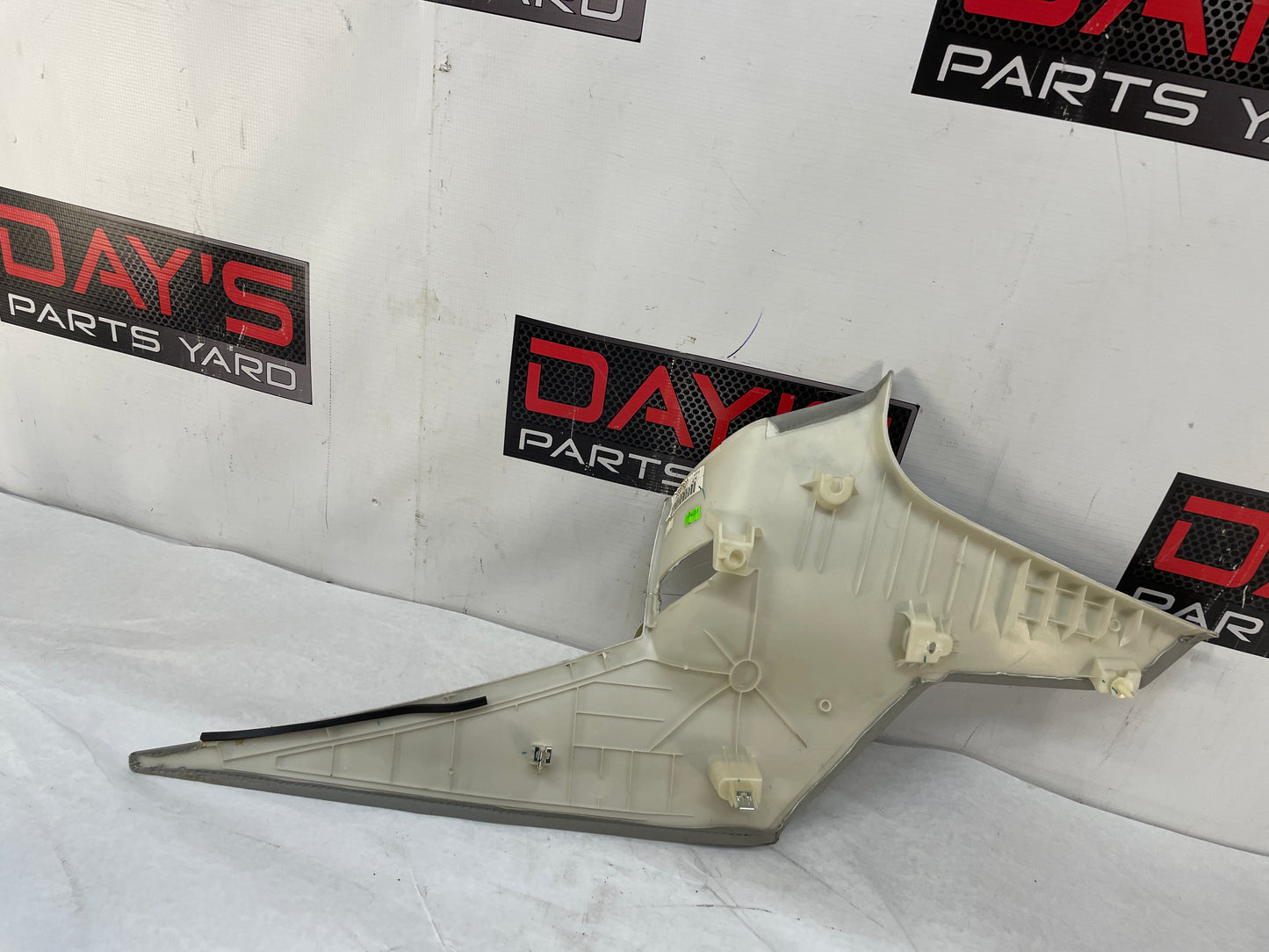 2010 Cadillac CTS-V Sedan LH Driver Titanium Quarter Interior C Pillar Trim Panel OEM