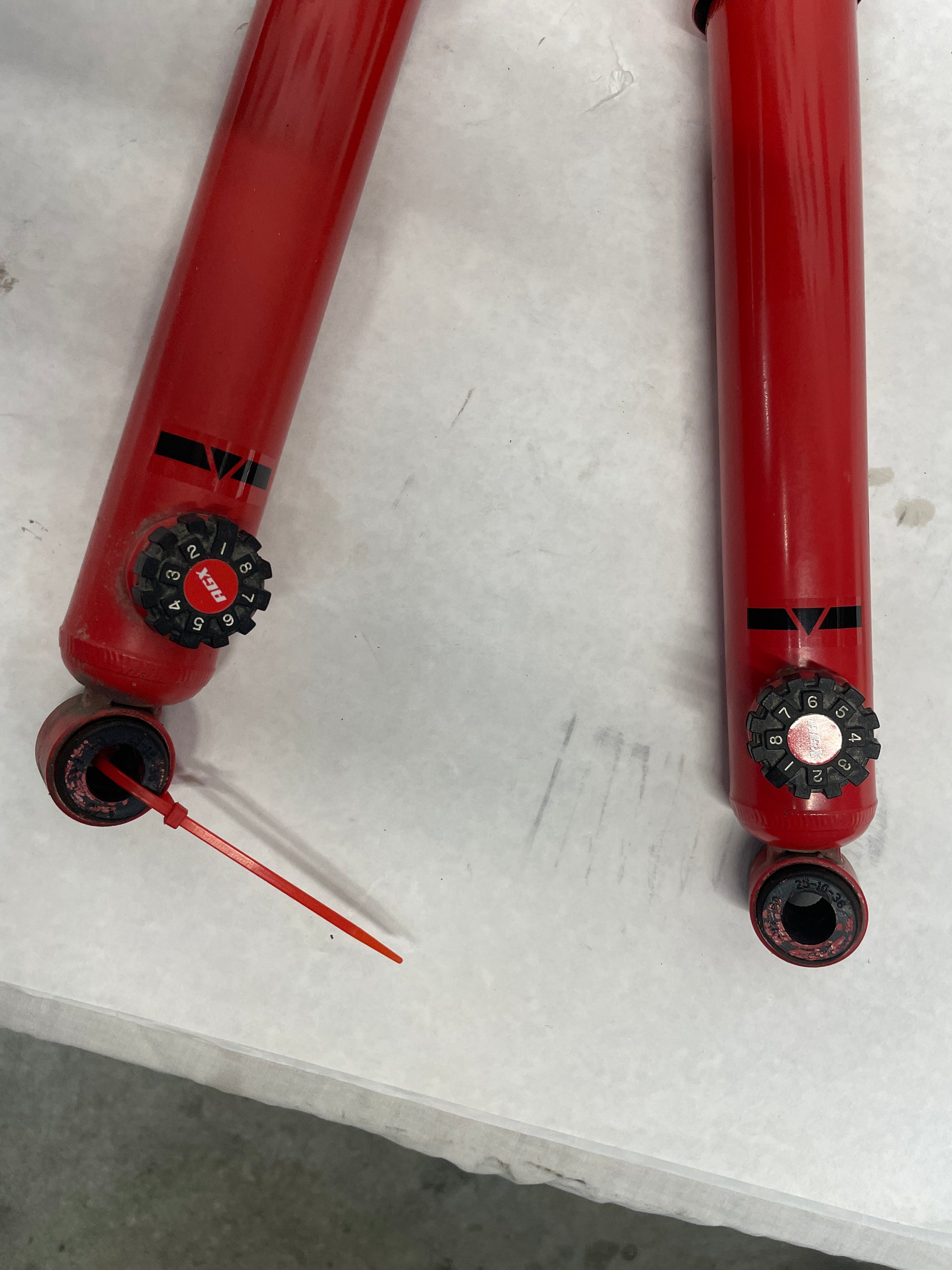 2002 Chevy Camaro Z28 AGX Rear Damping Rate Adjustable Shocks Absorbers & Struts - Day's Parts Yard
