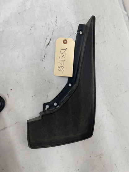 2009 Pontiac G8 GT LH Driver Front Splash Guard Mud Flap OEM - Day's Parts Yard
