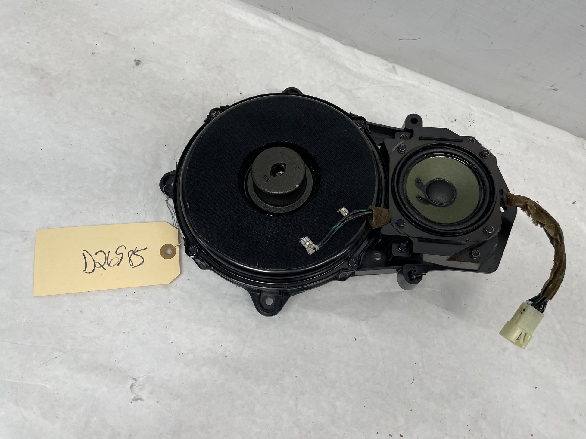 2004 Chevy C5 Corvette LH Driver Front Door Bose Speaker OEM - Day's Parts Yard