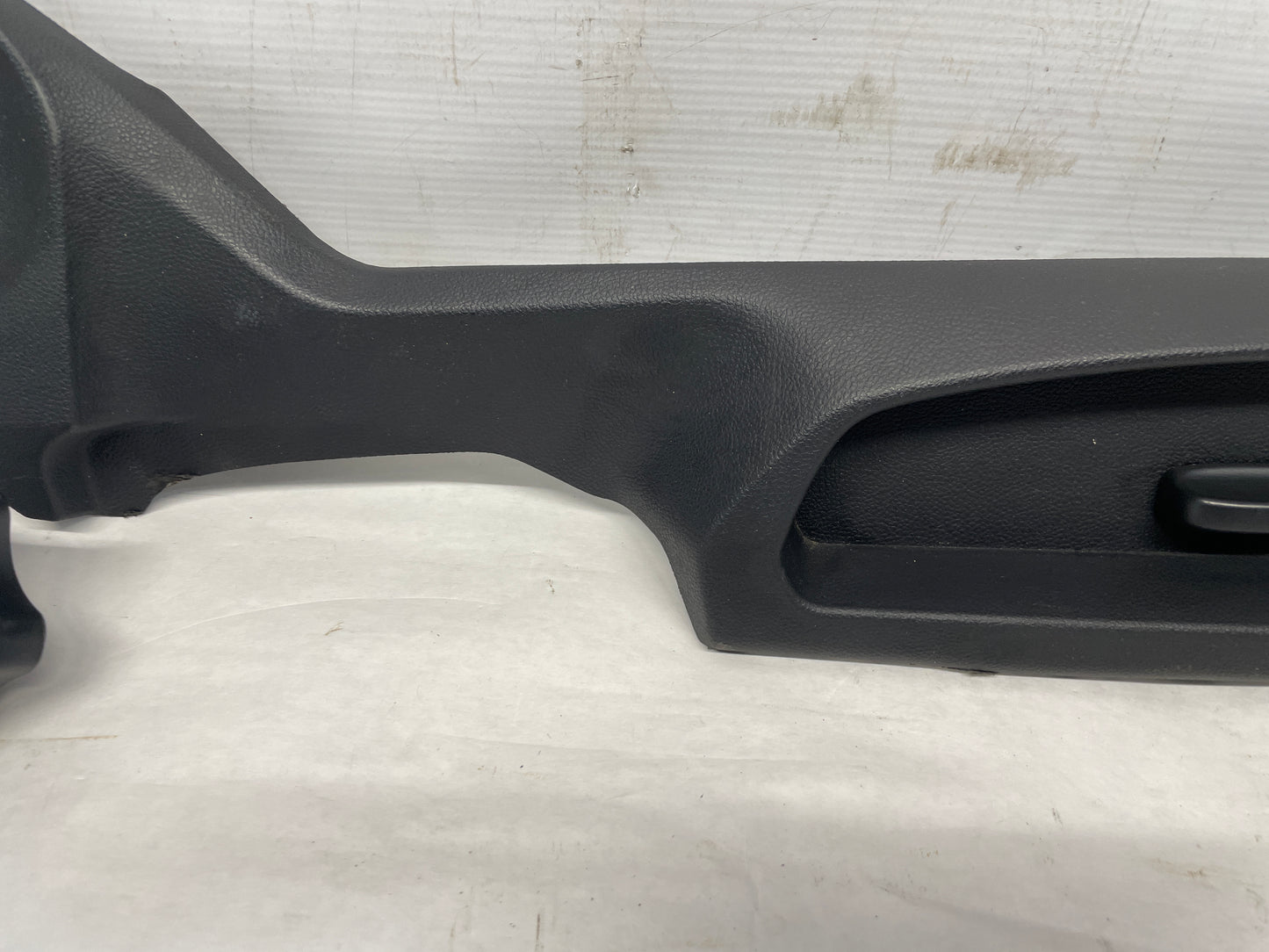 2008 Pontiac G8 GT RH Passenger Seat Control Trim Panel w/ Knob OEM