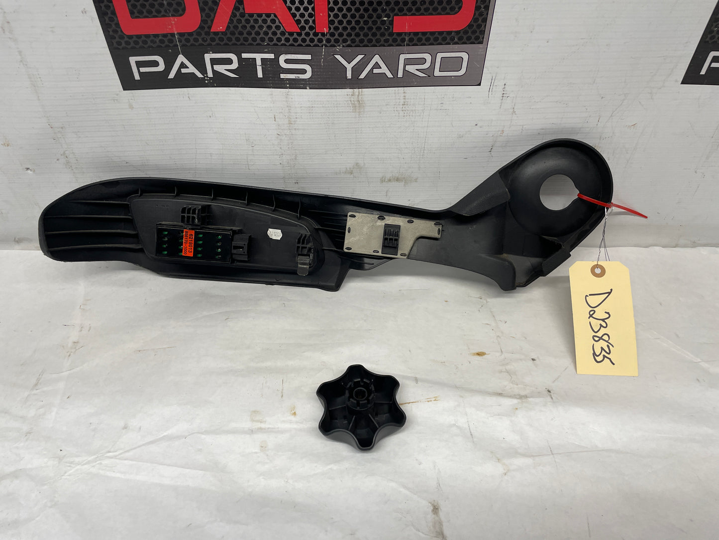 2008 Pontiac G8 GT RH Passenger Seat Control Trim Panel w/ Knob OEM
