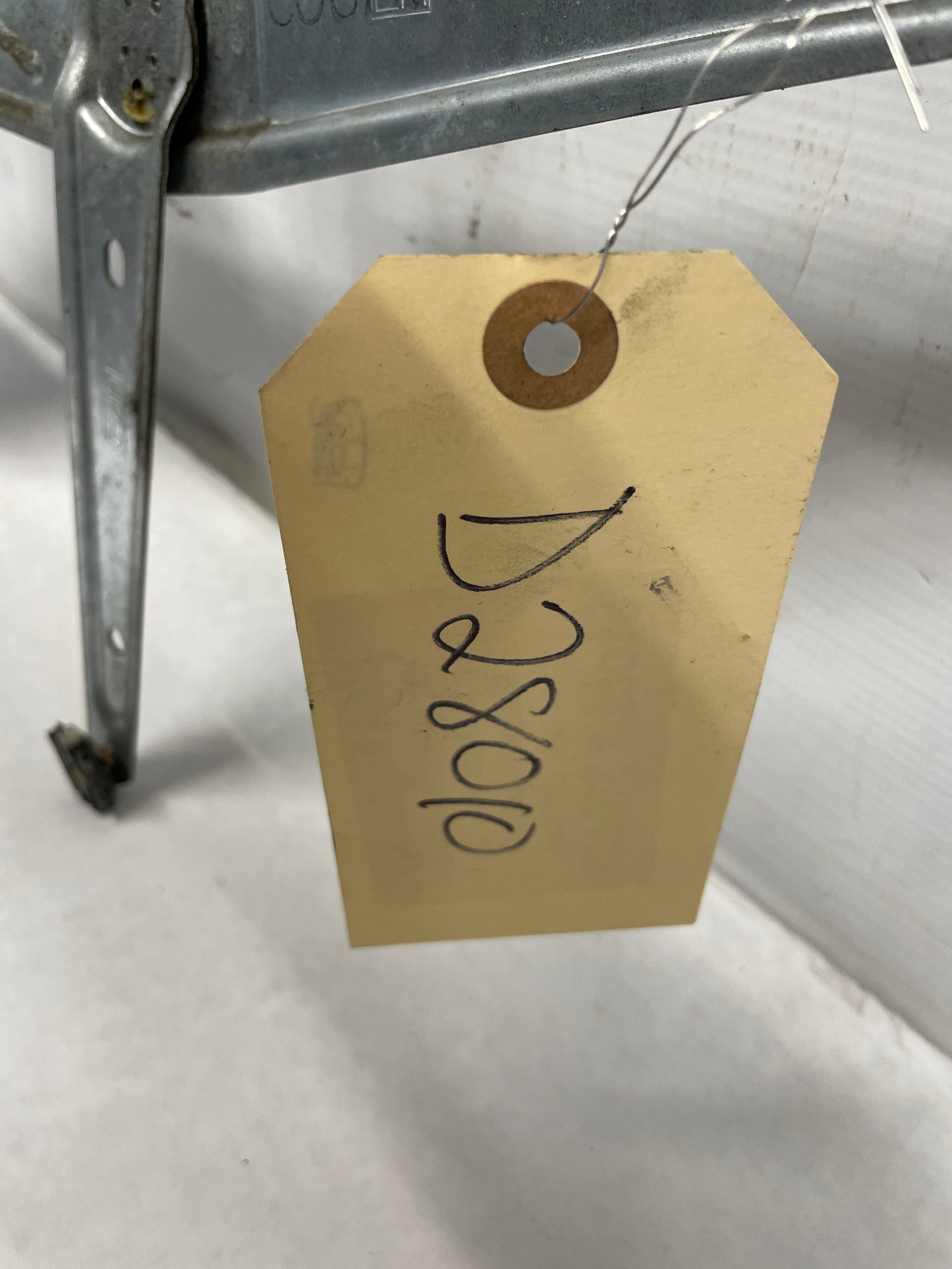 2004 Pontiac GTO LH Driver Window Regulator w/ Motor OEM - Day's Parts Yard