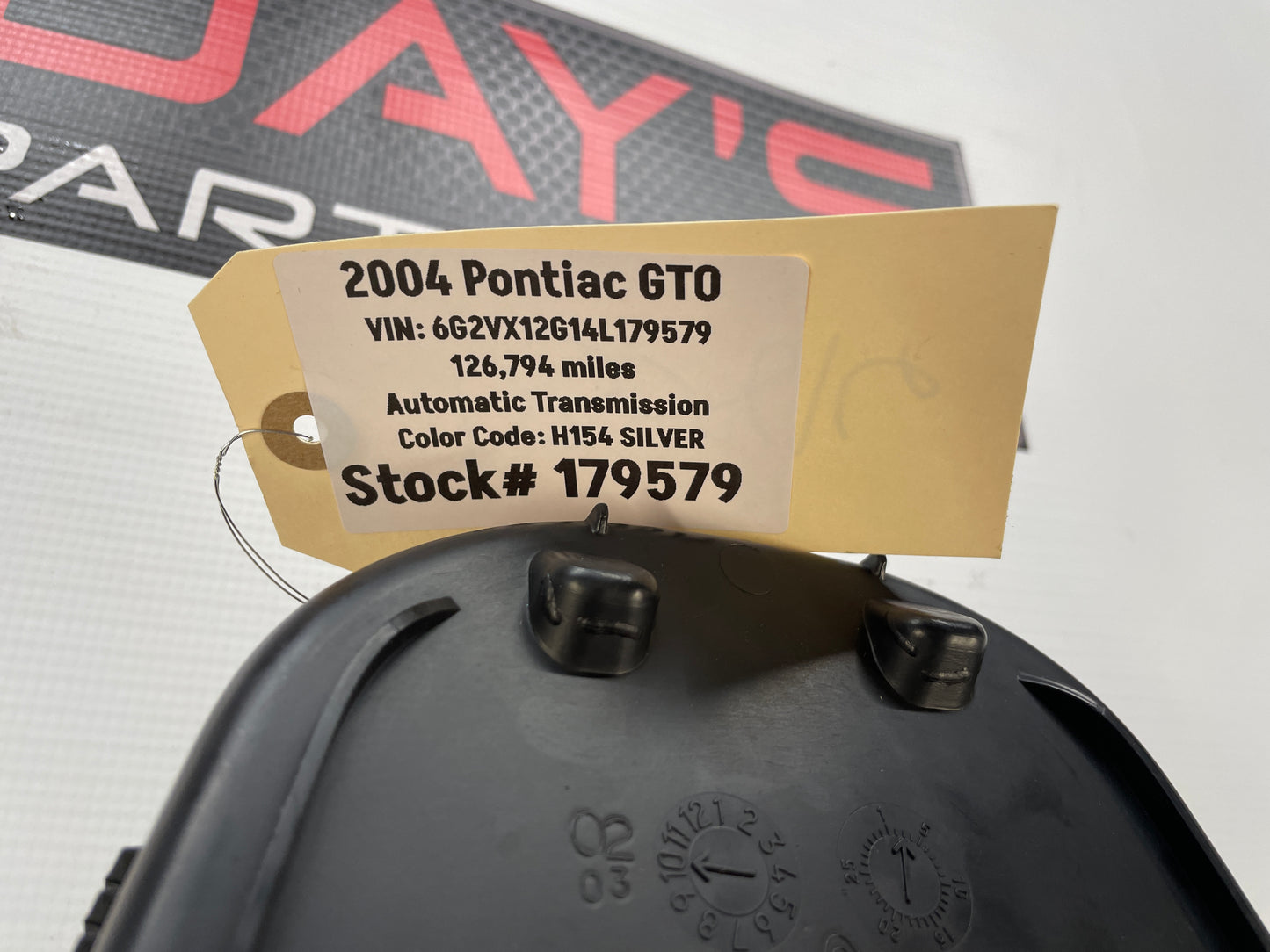 REMOVE SHIFTER 2004 Pontiac GTO Complete Center Console Armrest w/Automatic Shifter OEM - Day's Parts Yard