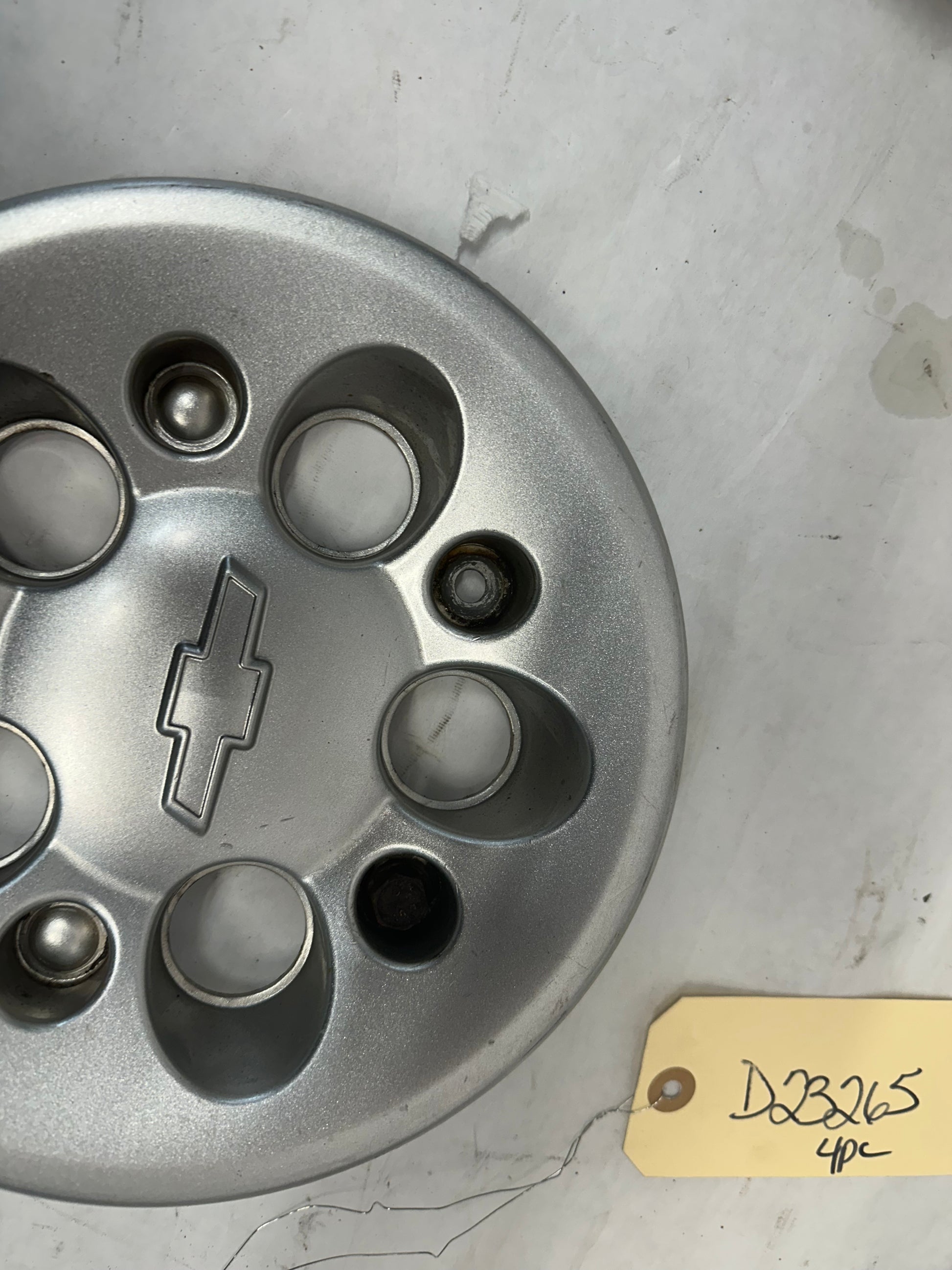 2014 Chevy Caprice PPV Wheel Hub Center Cap Silver OEM - Day's Parts Yard