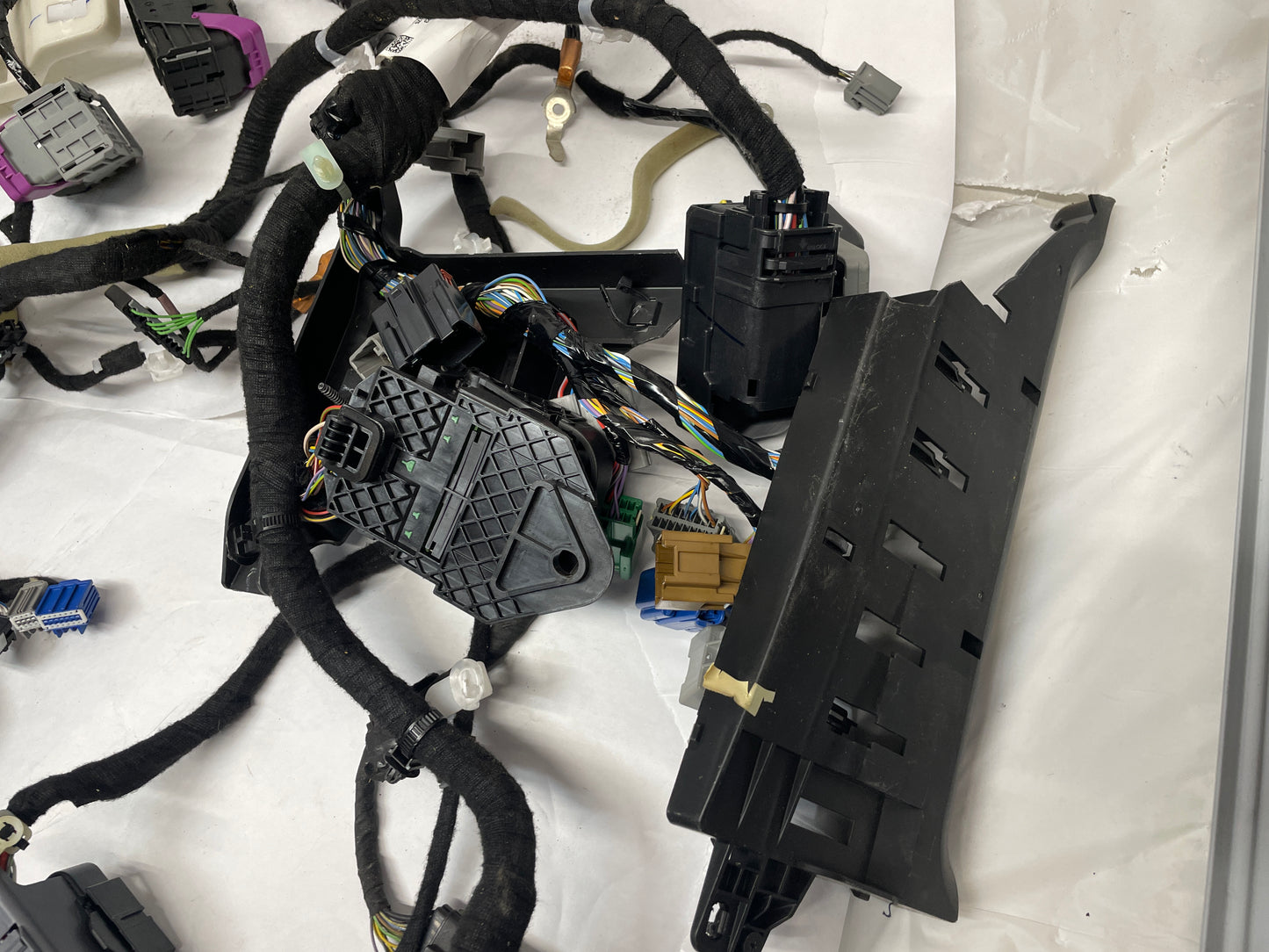 2016 Chevy SS Sedan Body Chassis Wire Wiring Harness Assembly OEM - Day's Parts Yard