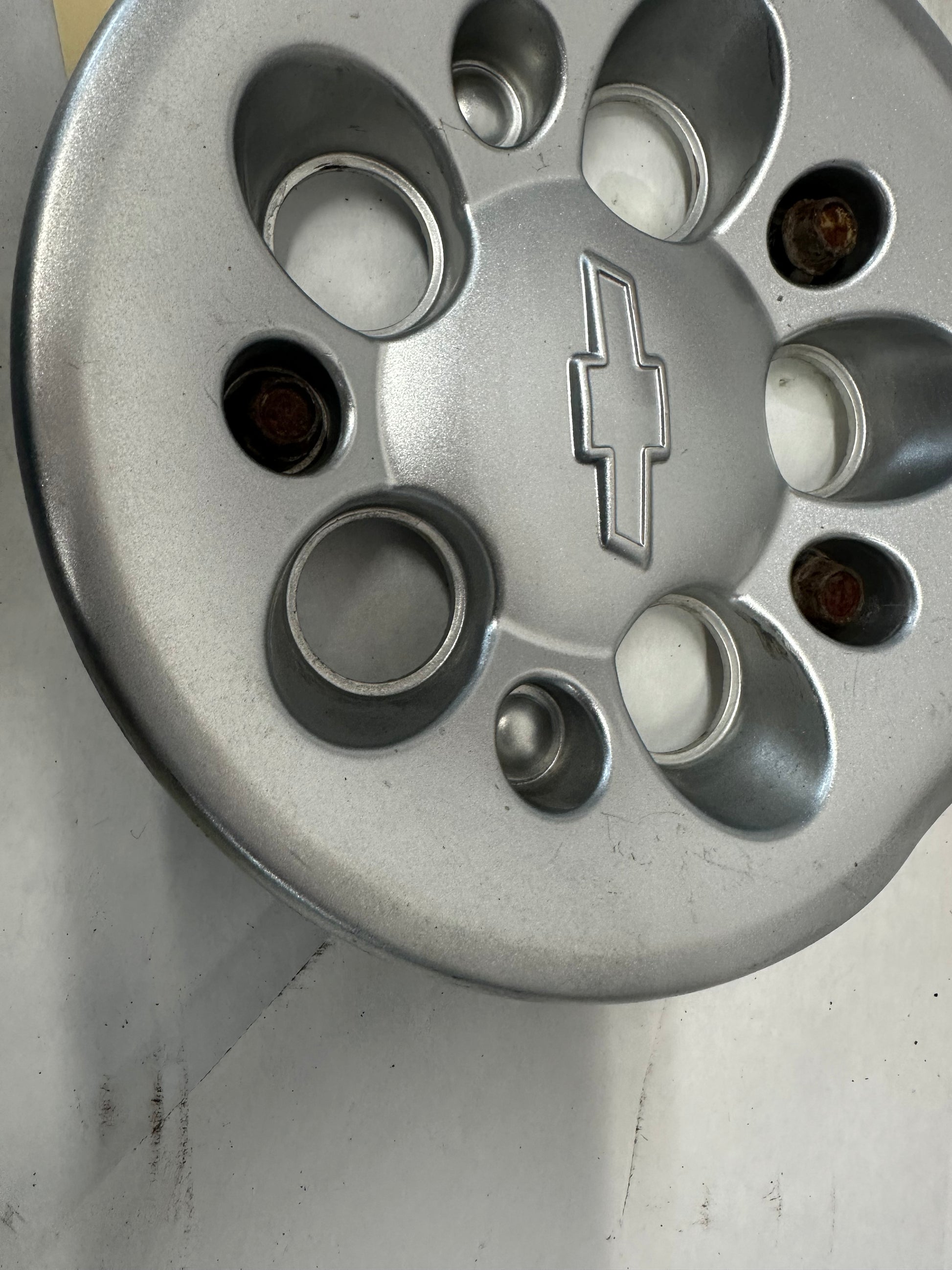 2014 Chevy Caprice PPV Wheel Hub Center Cap Silver OEM - Day's Parts Yard