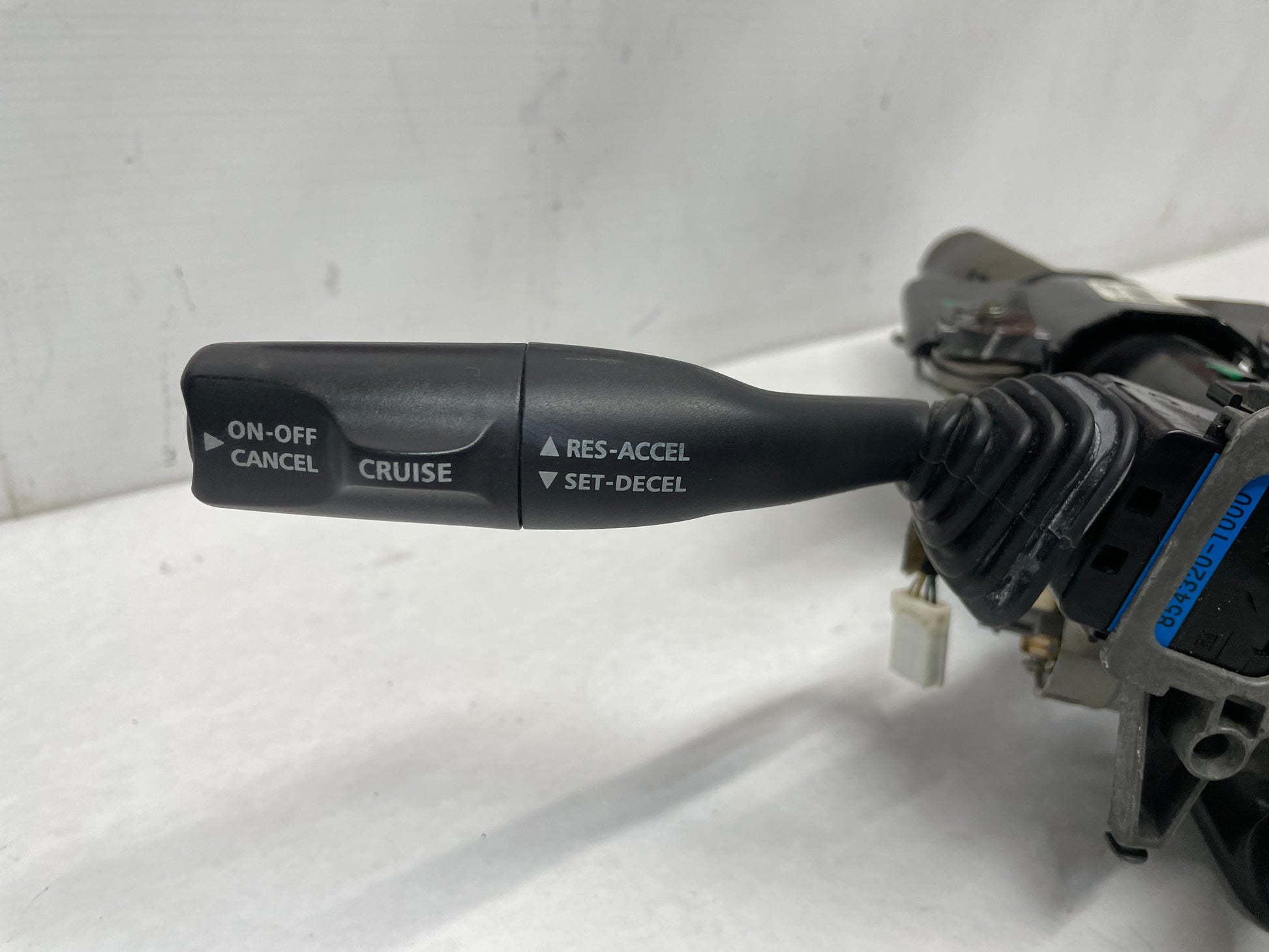 2004 Pontiac GTO Steering Column w/ Key OEM - Day's Parts Yard