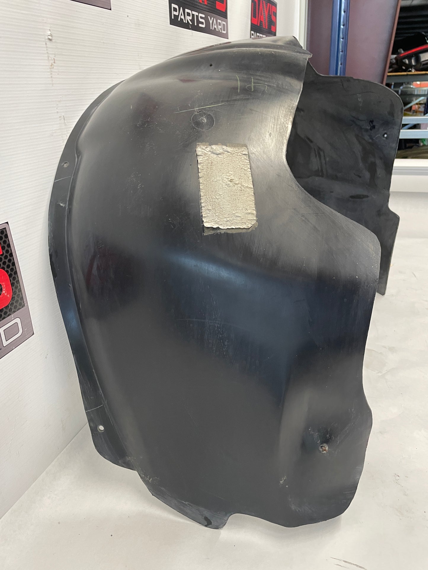 1999 Chevy Camaro Z28 LH Driver Front Fender Wheel House Well Liner OEM