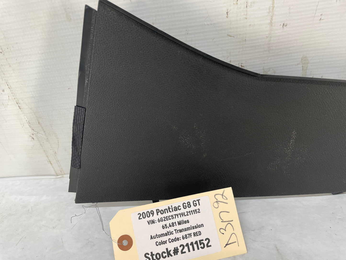 2009 Pontiac G8 GT RH Passenger Dash Center Console Lower Extension Side Trim OEM - Day's Parts Yard