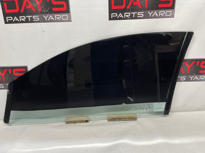 2004 Pontiac GTO RH Passenger Front Door Window Glass OEM - Day's Parts Yard