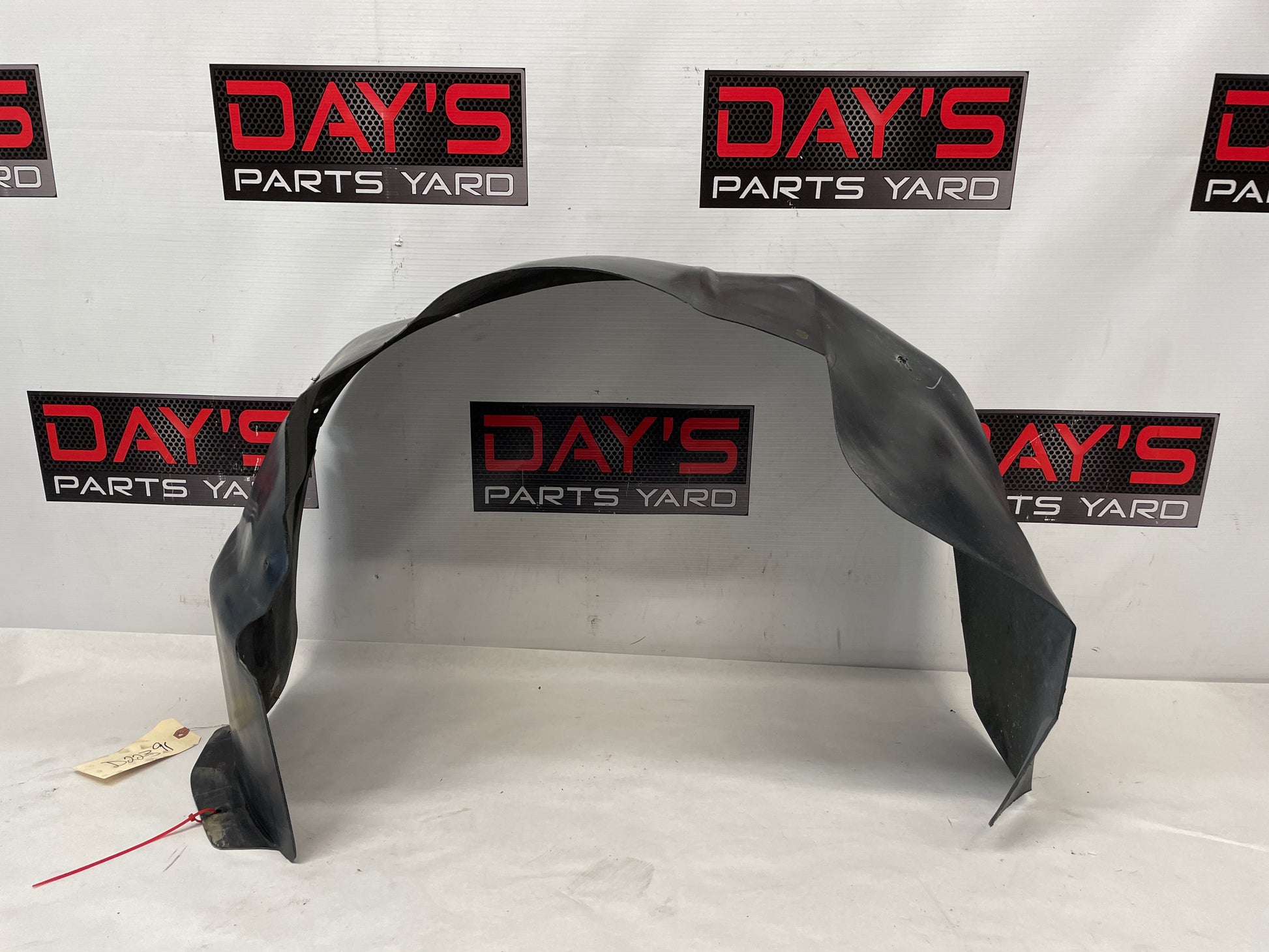 1999 Chevy Camaro Z28 SS RH Passenger Fender Wheel Well House Liner OEM - Day's Parts Yard