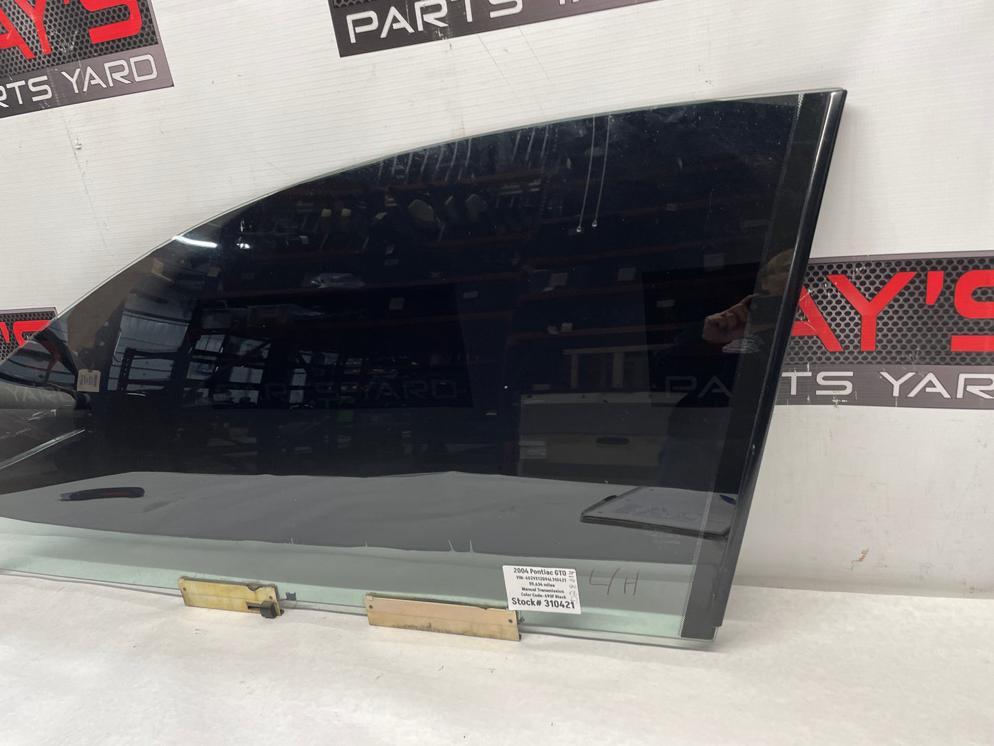 2004 Pontiac GTO LH Driver Front Door Window Glass OEM - Day's Parts Yard