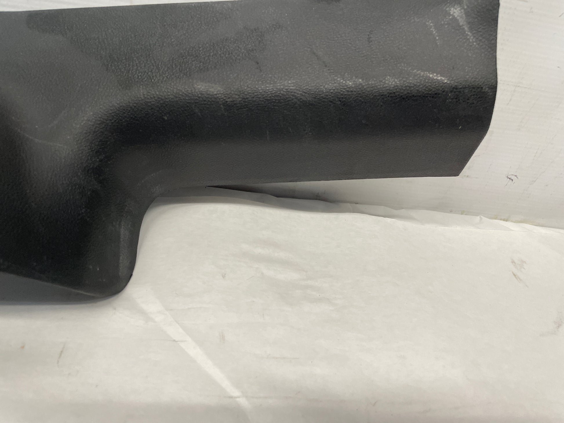 2008 Pontiac G8 GT LH Driver Rear Interior Sill Carpet Retainer OEM - Day's Parts Yard