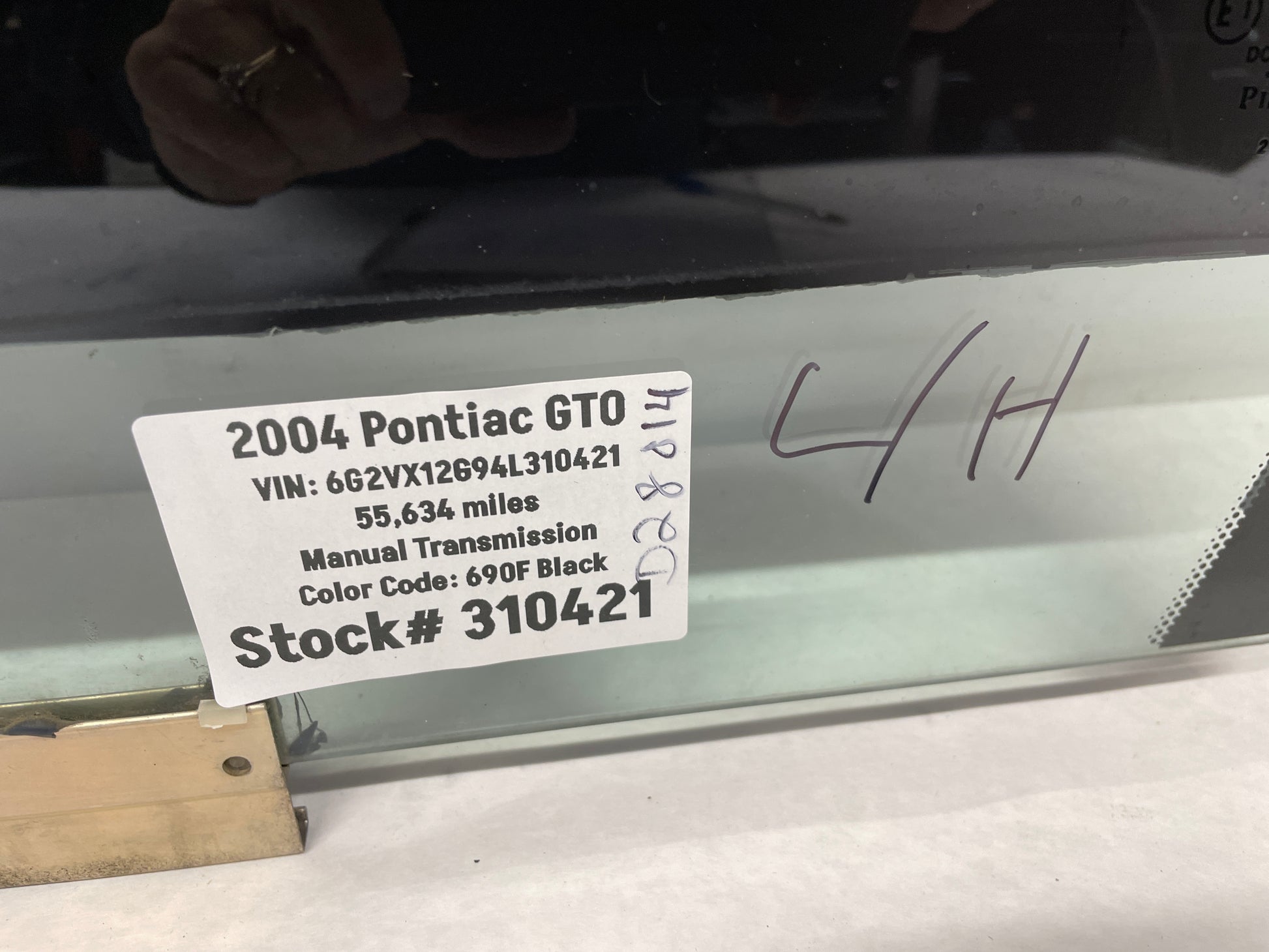 2004 Pontiac GTO LH Driver Front Door Window Glass OEM - Day's Parts Yard