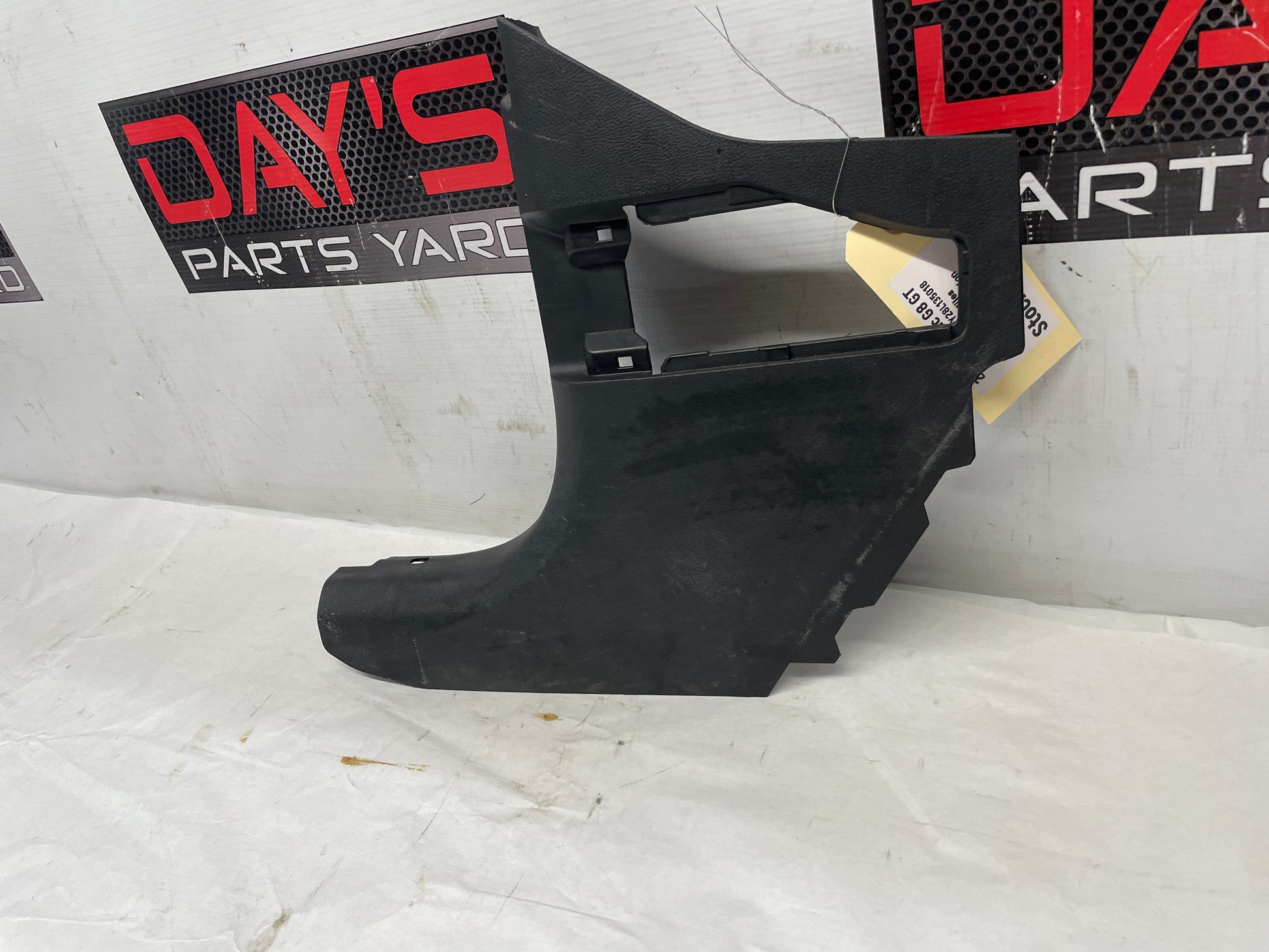 2008 Pontiac G8 GT LH Driver Kick Panel Under Dash Cover Trim  OEM - Day's Parts Yard
