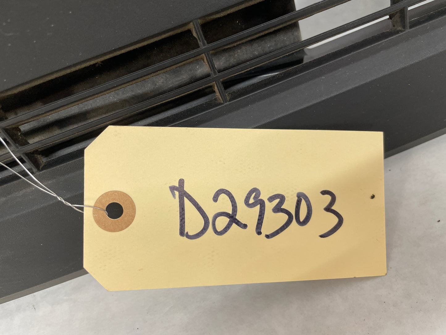 2010 Cadillac CTS-V Dashboard Dash Vent Windshield Defroster Trim Panel Grille OEM