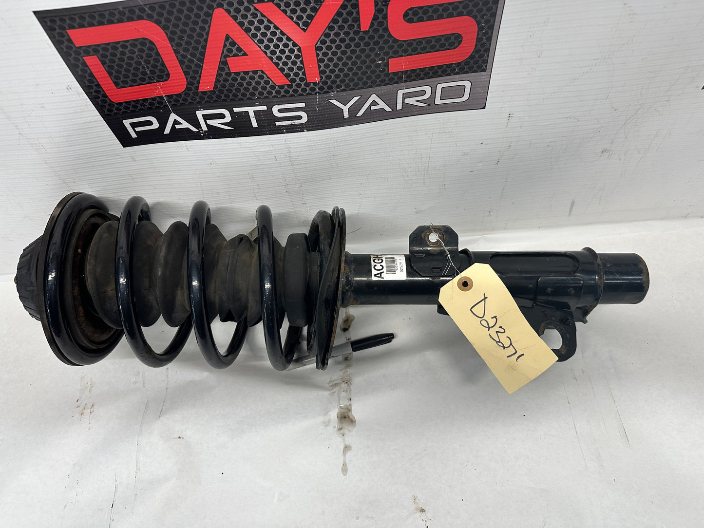 2014 Chevy Caprice PPV LH Driver Front Strut Assembly OEM - Day's Parts Yard