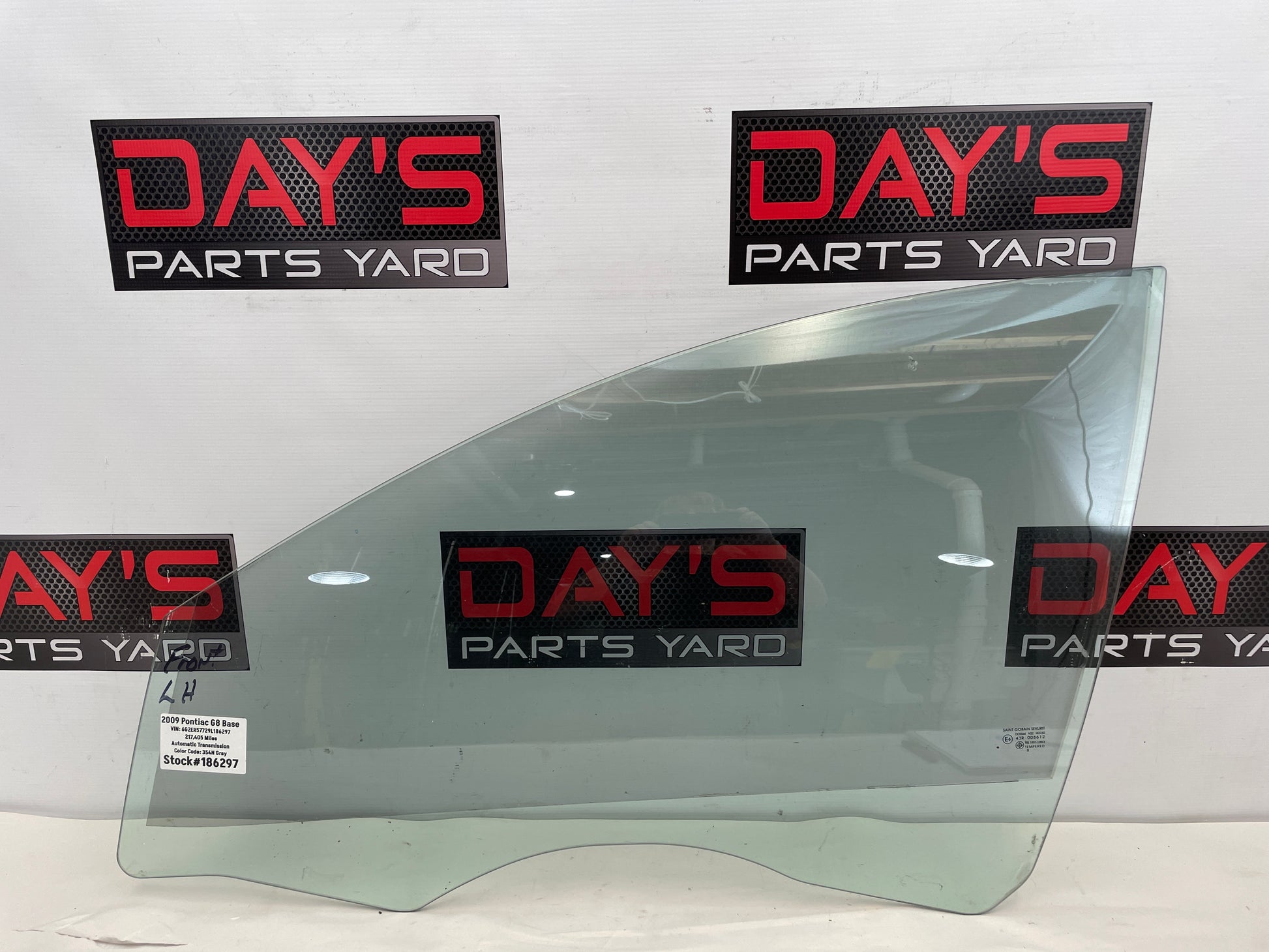 2009 Pontiac G8 Base Front LH Driver Door Window Glass OEM - Day's Parts Yard