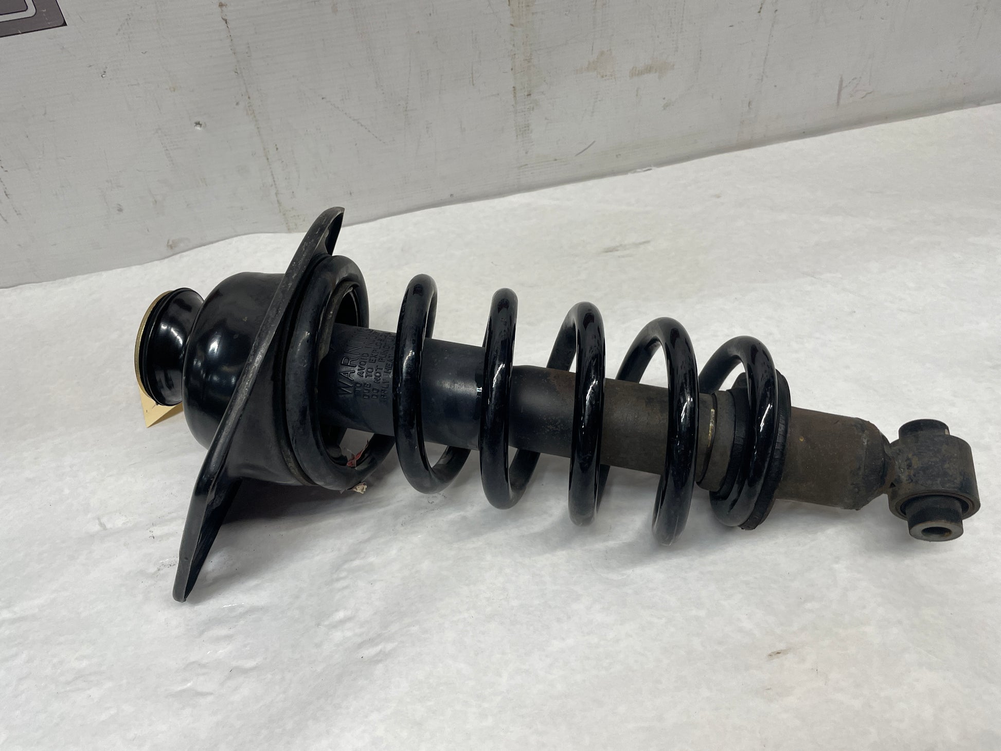 2016 Chevy SS Sedan LH Driver Rear Magnetic Ride Shock Strut Absorber Assembly OEM - Day's Parts Yard