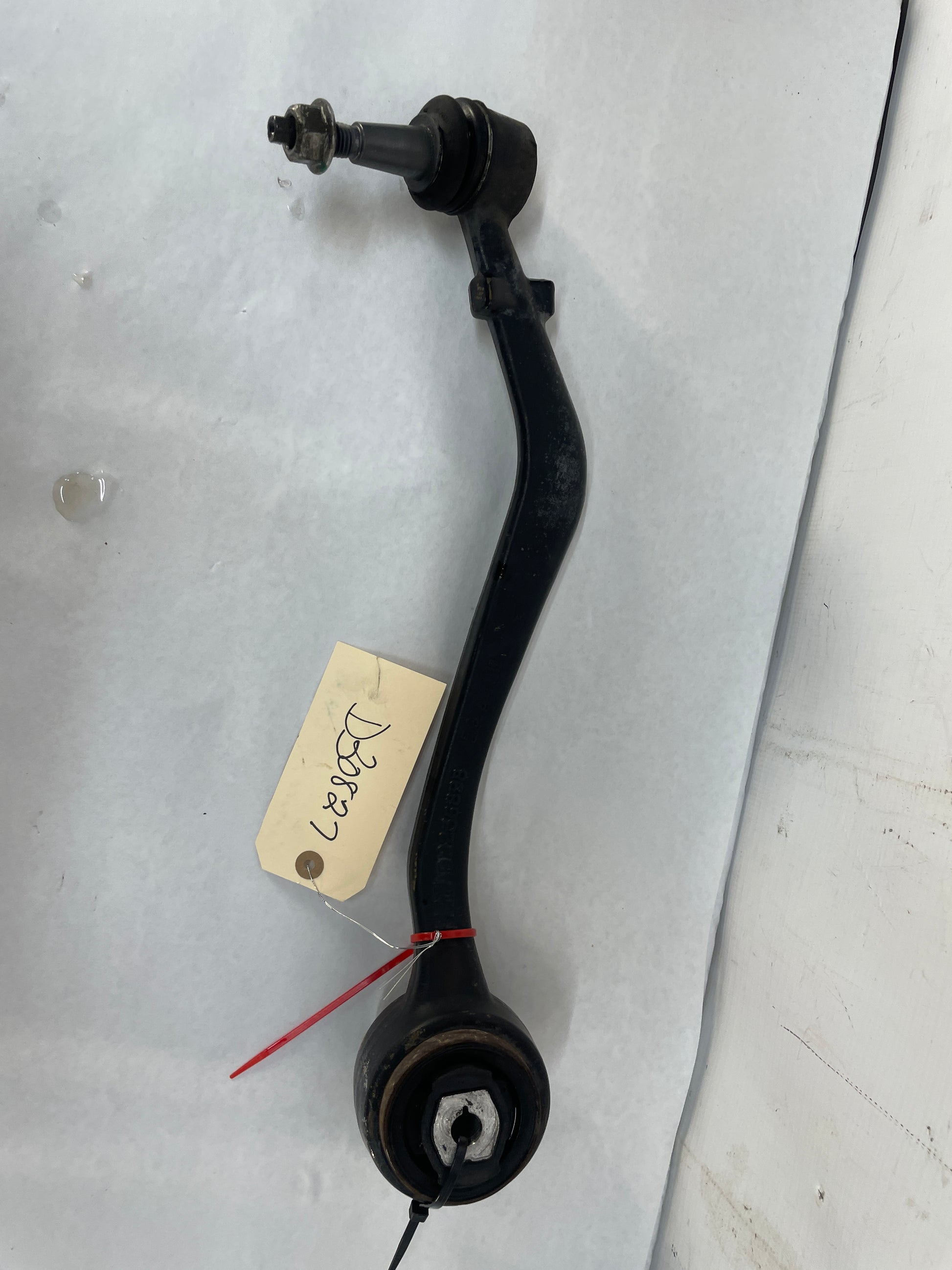 2013 Chevy Camaro SS RH Passenger Front Suspension Lower Control Arm OEM - Day's Parts Yard