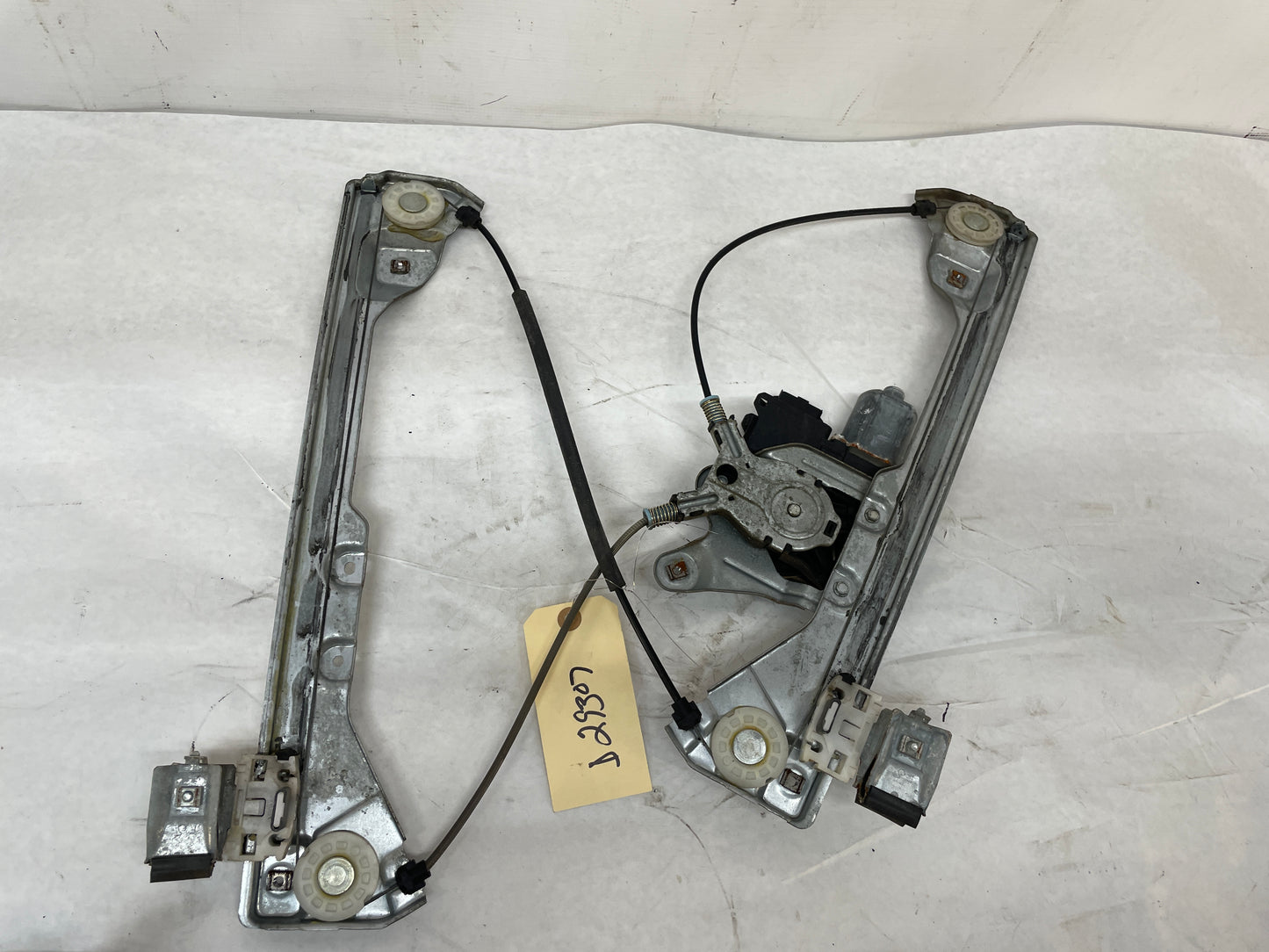 2010 Cadillac CTS-V Sedan LH Driver Front Window Regulator w/ Motor OEM