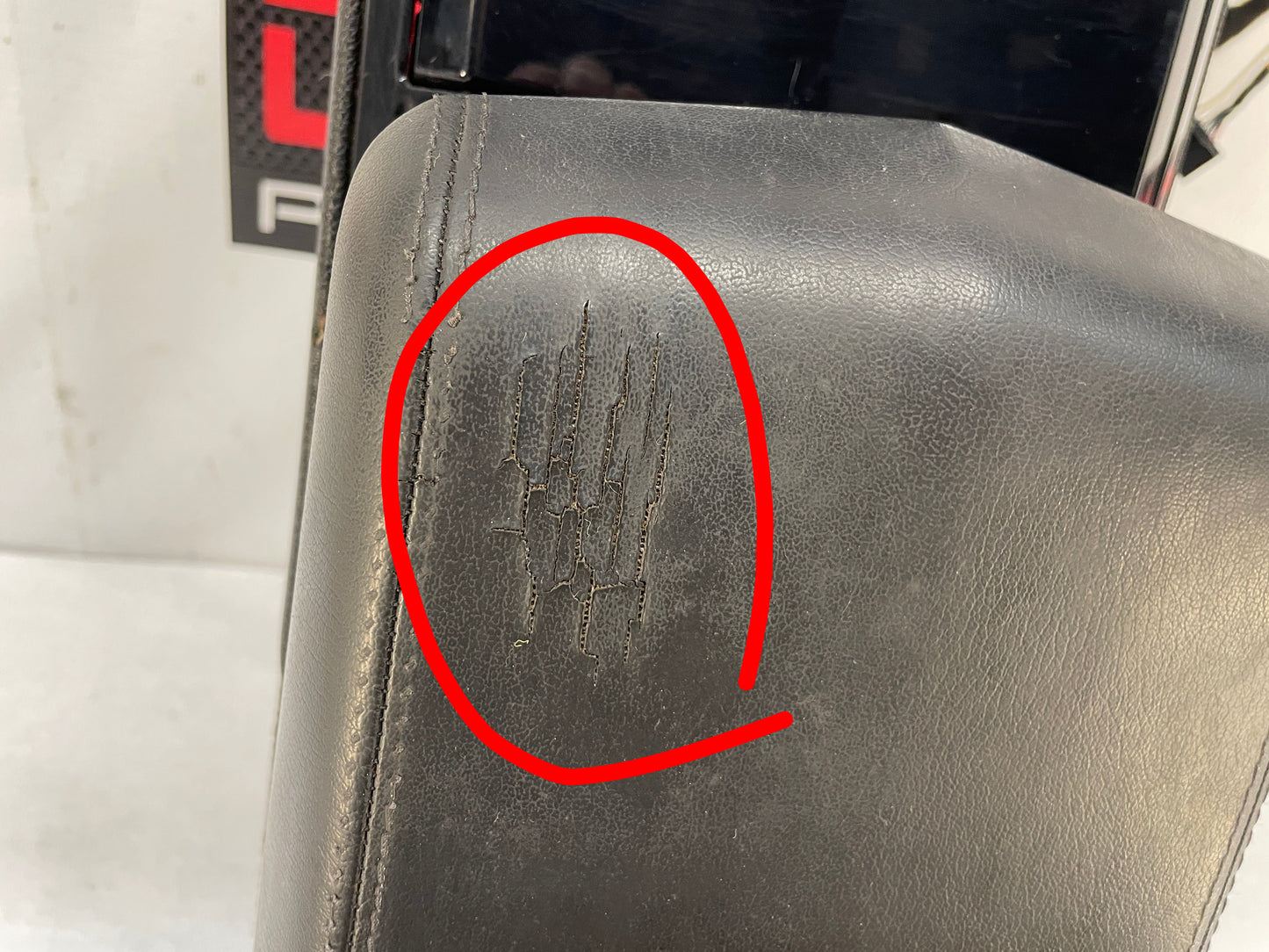 2010 Cadillac CTS-V Sedan Center Console w/ Automatic Shifter OEM