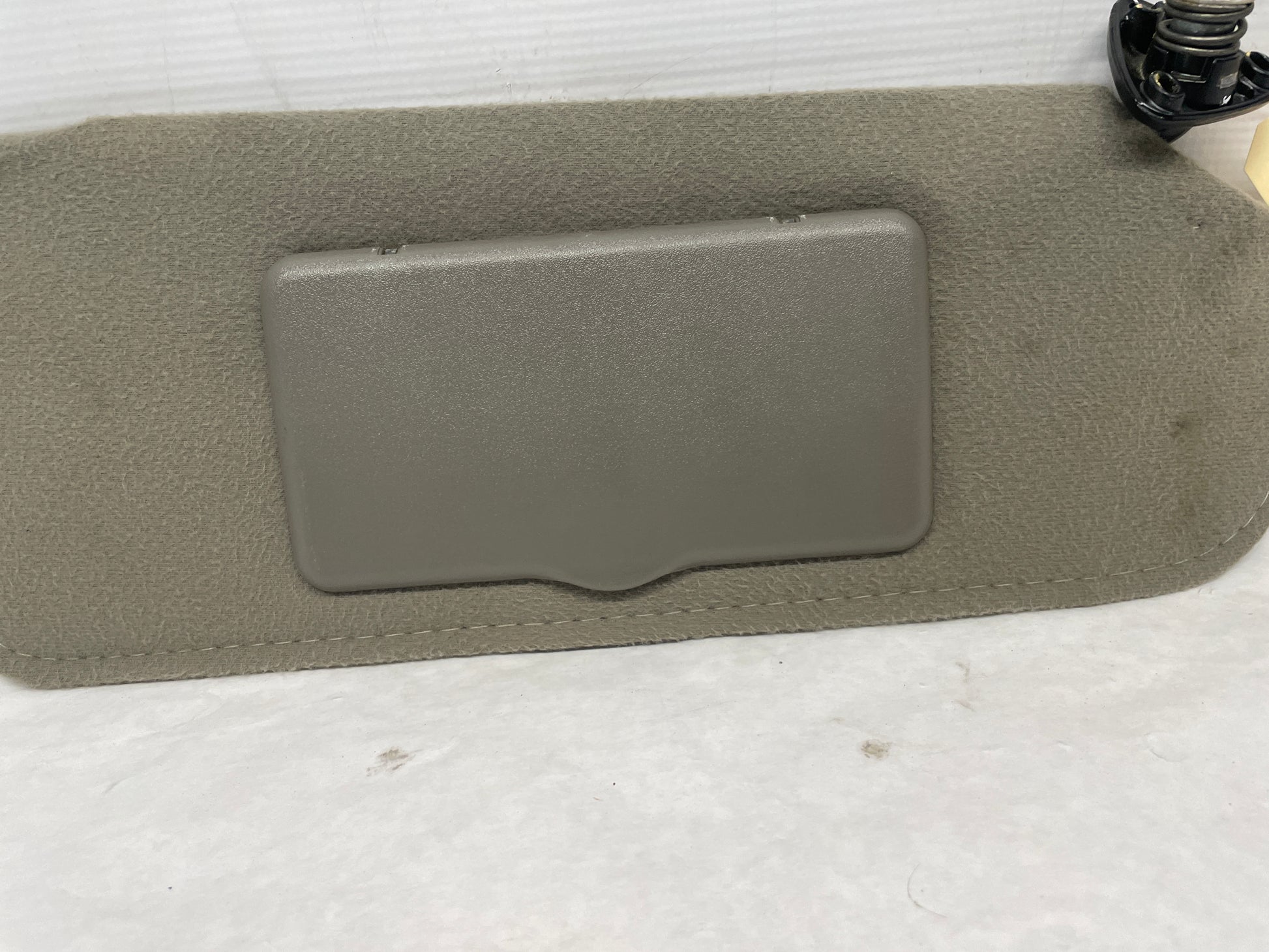 2002 Chevy Camaro Z28 RH Passenger Sunvisor Sun Visor OEM - Day's Parts Yard