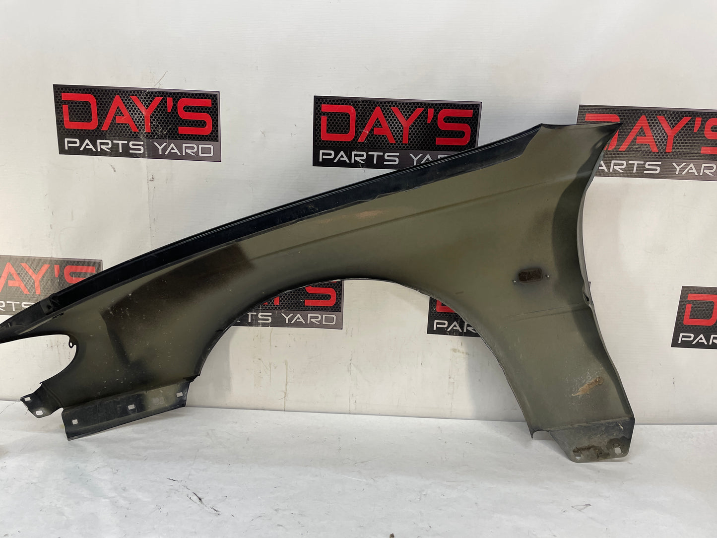 2004 Pontiac GTO RH Passenger Front Fender Black OEM - Day's Parts Yard