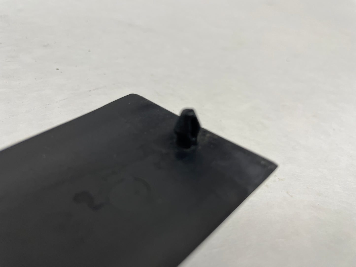 2004 Pontiac GTO RH Passenger Exterior B Pillar Window Trim Applique Cover OEM - Day's Parts Yard