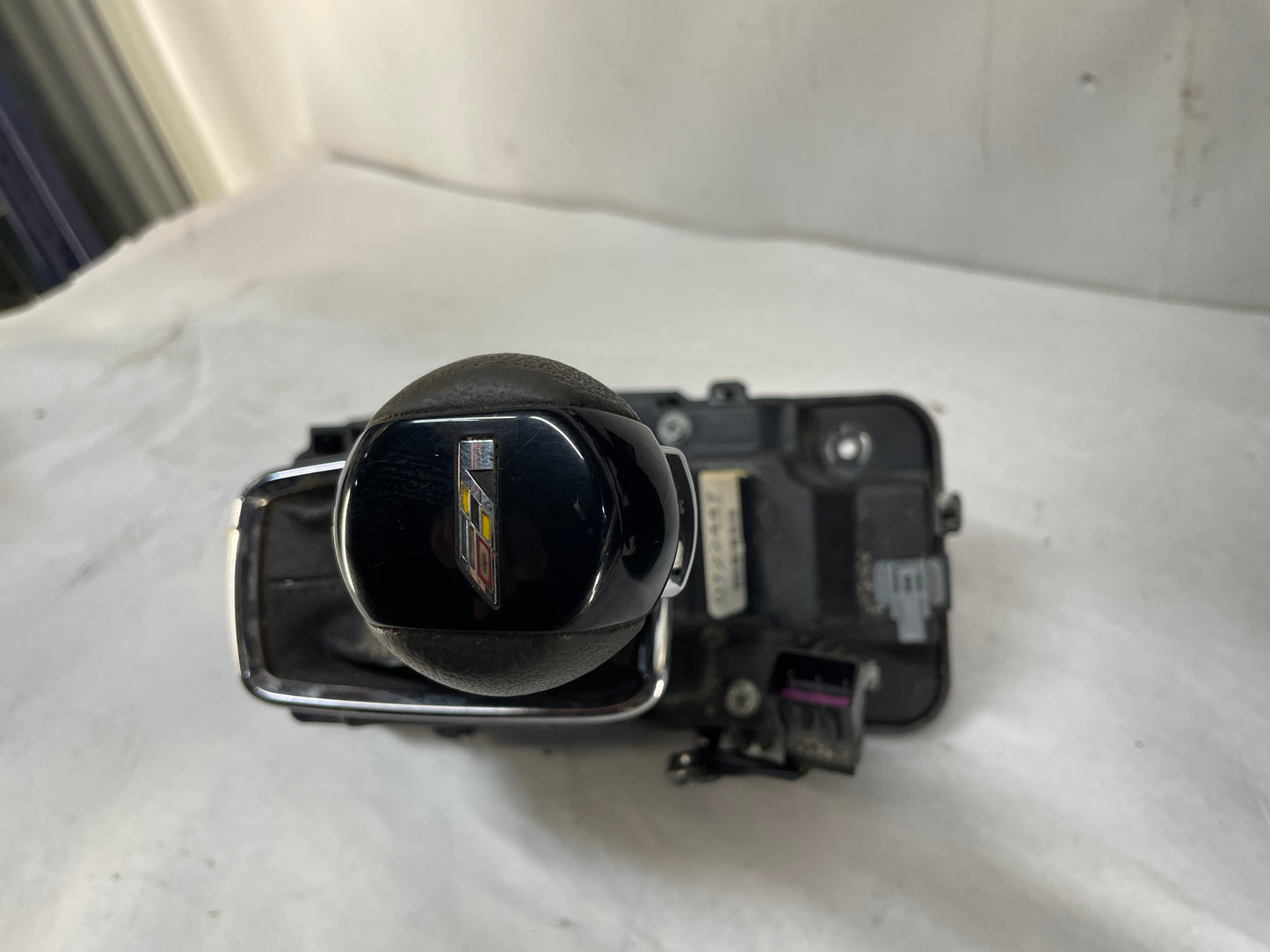 2010 Cadillac CTS-V Sedan Center Console w/ Automatic Shifter OEM