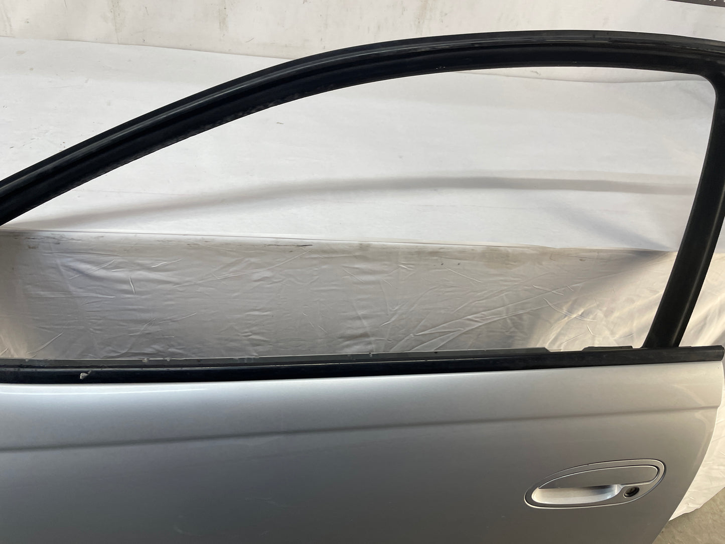 2004 Pontiac GTO LH Driver Front Exterior Door OEM Silver