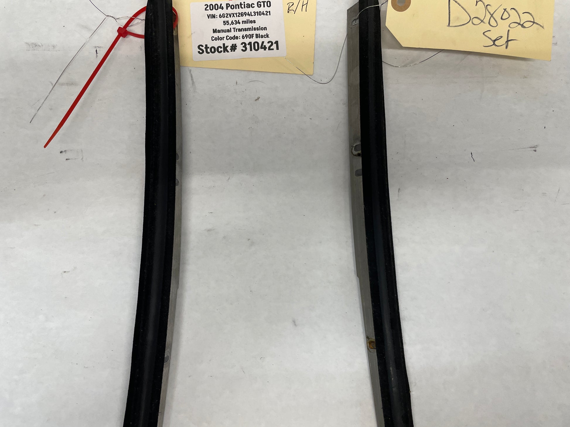 2004 Pontiac GTO RH & LH Rear Door Window Trim OEM - Day's Parts Yard