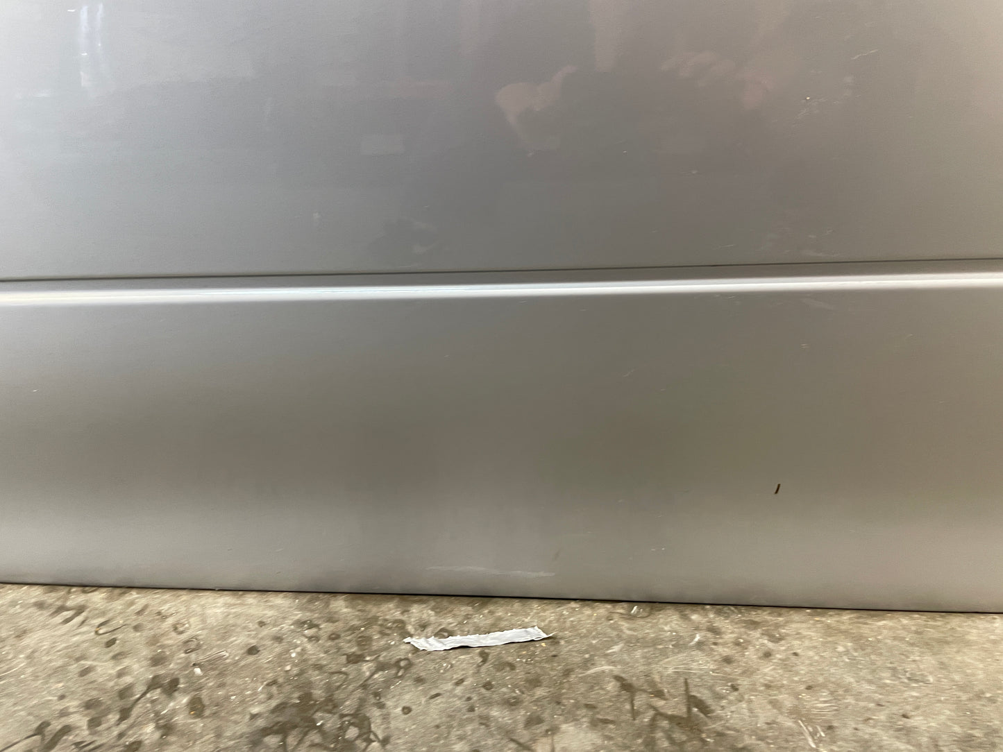 2004 Pontiac GTO LH Driver Front Exterior Door OEM Silver